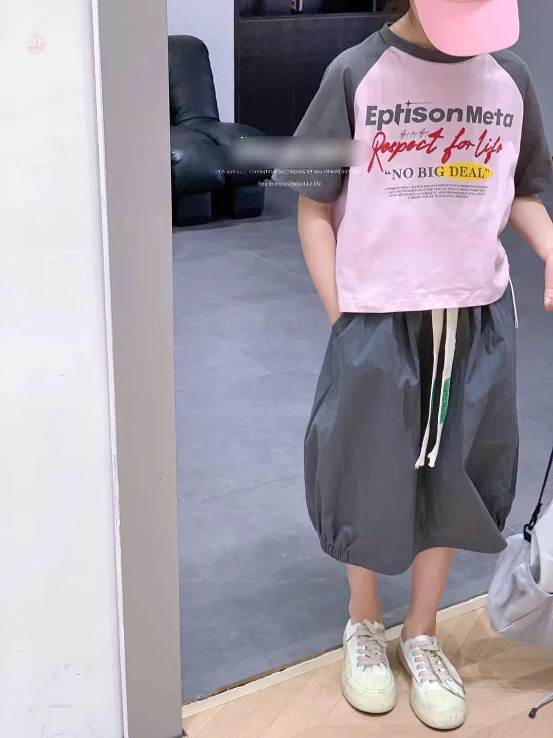 [🆕🇻🇳] Nữ Huỳnh Kids-437 Hoàng Diệu – Thời Trang Trẻ Em 🧑‍🧒❤️️👶⭐️ Set áo thun – chân váy  cho bé diện hè, chất đẹp và mát lắm luôn ạ
Size 130-170 : 24-65kg
Hàng Qc cao cấp chất và form đẹp lắm ạ  Hàng có sẵn tại cửa hà , shares-0✔️ , likes-0❤️️ , date-2024-08-20 23:31:31🇻🇳🇻🇳🇻🇳📰🆕