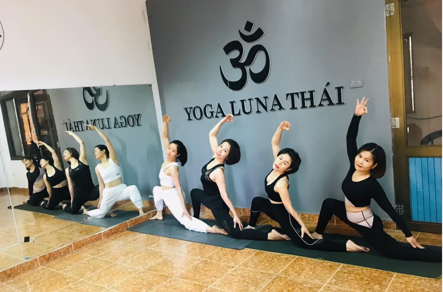 [🆕🇻🇳] Yoga Luna Thái Đông Anh 🧘 Top1Yoga 🧘  Ngoài trị liệu lưng,cổ vai gáy thì e còn là phó nháy đắc lực cho các chị em xjnh đẹp 
 , shares-0✔️ , likes-1❤️️ , date-2021-11-27 21:58:40🇻🇳🇻🇳🇻🇳📰🆕