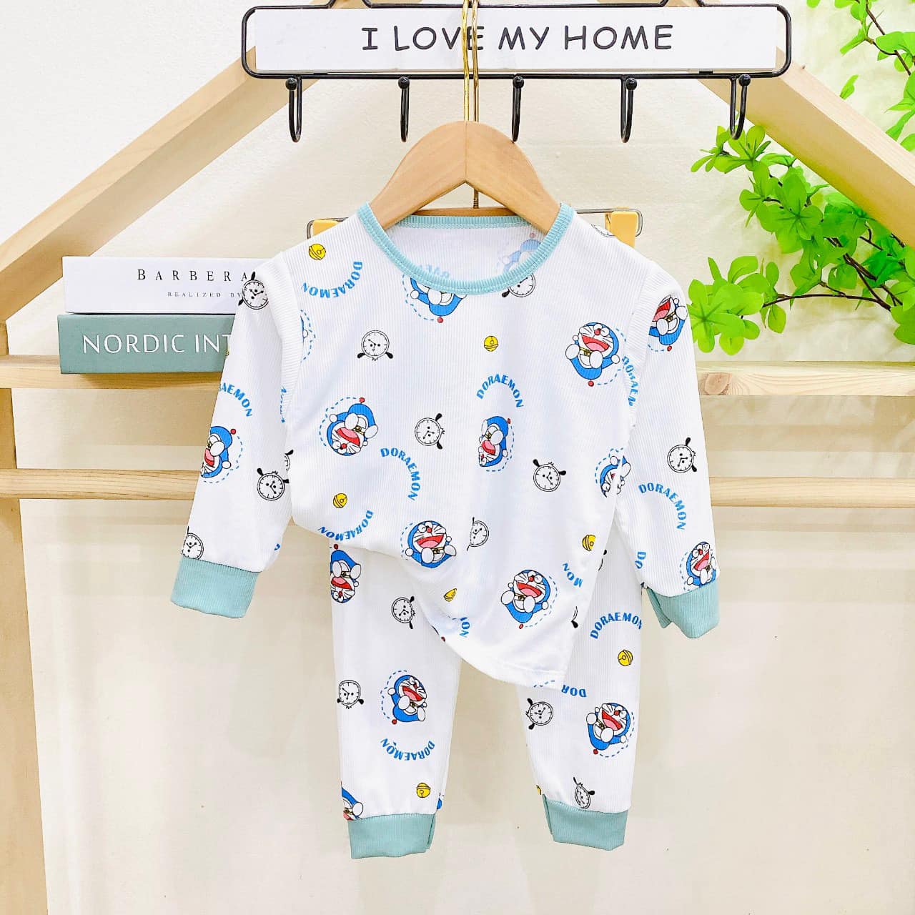 Sale lớn #Mua 3 tặng 1 và Miễn phí ship
Mua combo 3 bộ dài tặng 1 bộ cọc tuỳ chọn cho bé giá chỉ 139k
-Chất vải Tăm lạnh siêu mát mềm mịn co giãn mạnh 4
