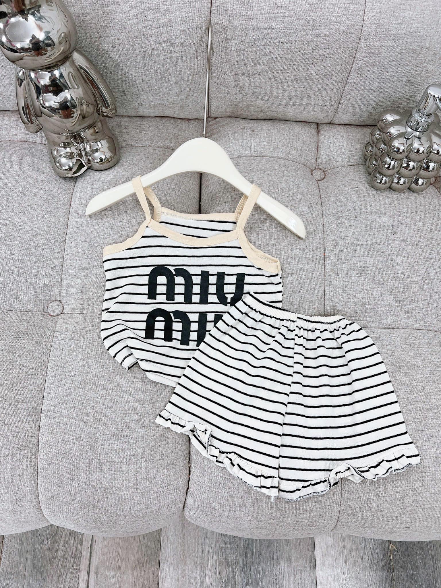 SIÊU SALE 35% =>> Chỉ #129k/3bộ miễn ship
Chất đũi, quần bèo mát mẻ, siêu kute
Size từ 5-20kg
Bao kiểm tra hàng