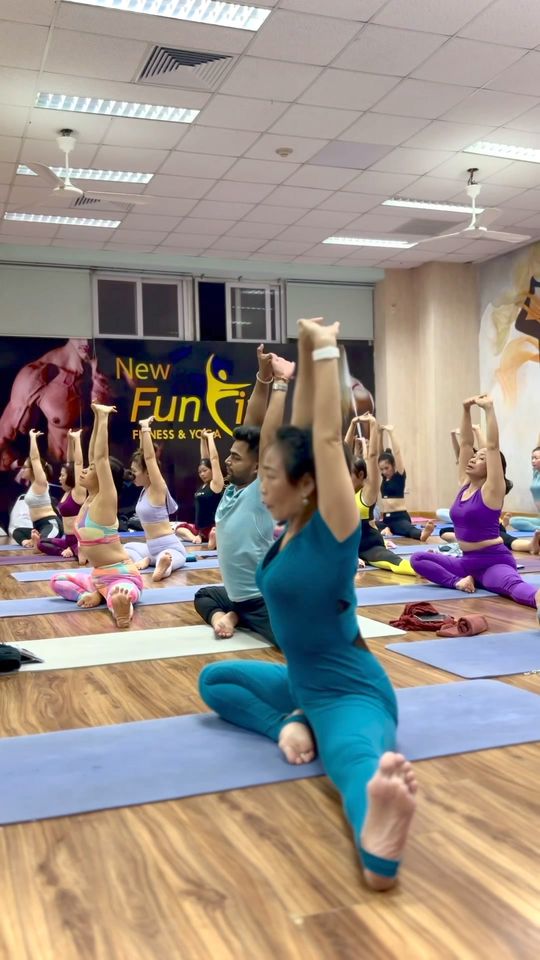 [🆕🇻🇳] FunFit Fitness & Yoga Center 🧘 Top1Yoga 🤸🏻‍♀️ 𝑮𝒊𝒂̉𝒊 𝑷𝒉𝒂́𝒑 𝑮𝒊𝒂̉𝒎 Đ𝒂𝒖 𝑪𝒐̂̉, 𝑴𝒐̉𝒊 𝑽𝒂𝒊 𝑮𝒂́𝒚 𝑲𝒉𝒐̂𝒏𝒈 𝑪𝒂̂̀𝒏 𝑻𝒉𝒖𝒐̂́𝒄 

 YOGA – Bí quyết giúp bạn thoát khỏi cơn đau cổ, mỏi vai gáy một cách nhẹ nhàng và tự nhiê , shares-0✔️ , likes-1❤️️ , date-2024-08-19 14:12:36🇻🇳🇻🇳🇻🇳📰🆕