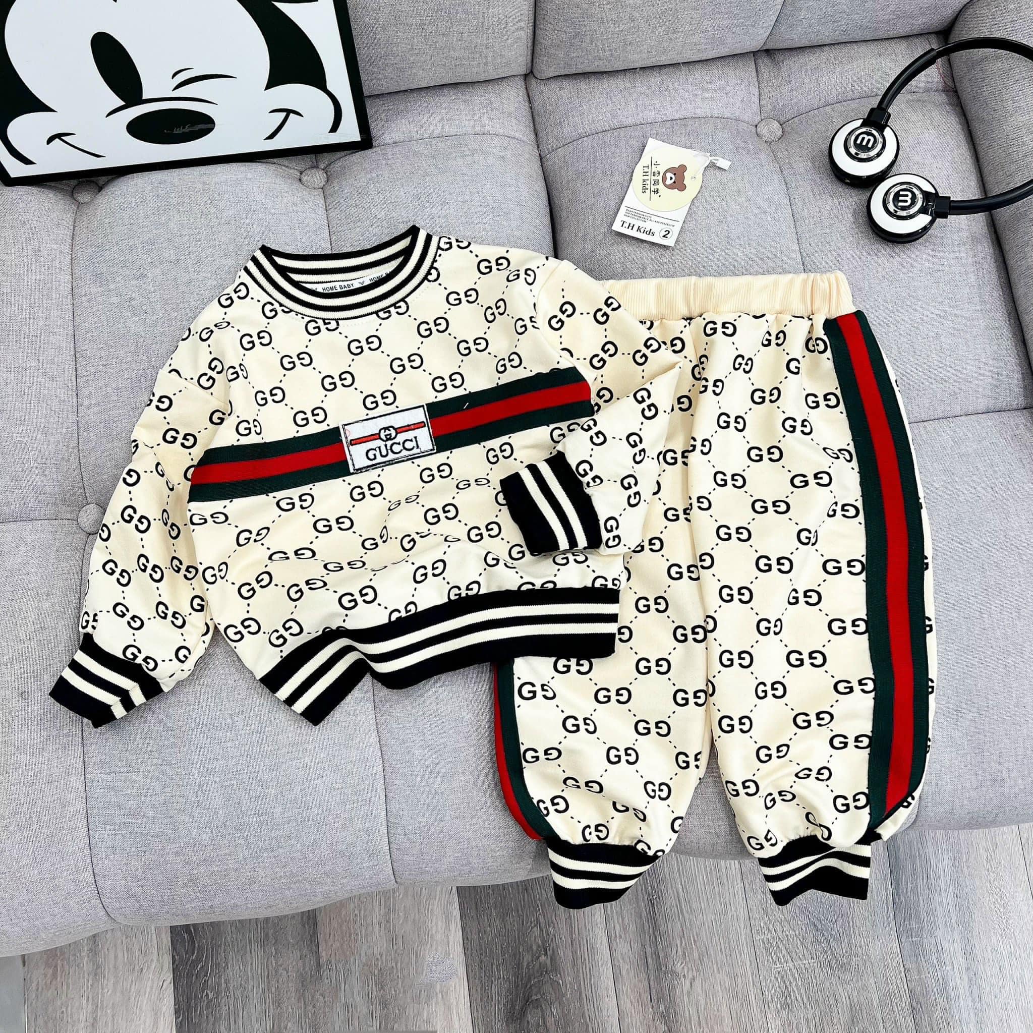 Alo aloooo
Hàng hottt về ce ơii màu nào củng đẹp khách toàn mua 2 3 màu =))) Size 9-22kg #1xx