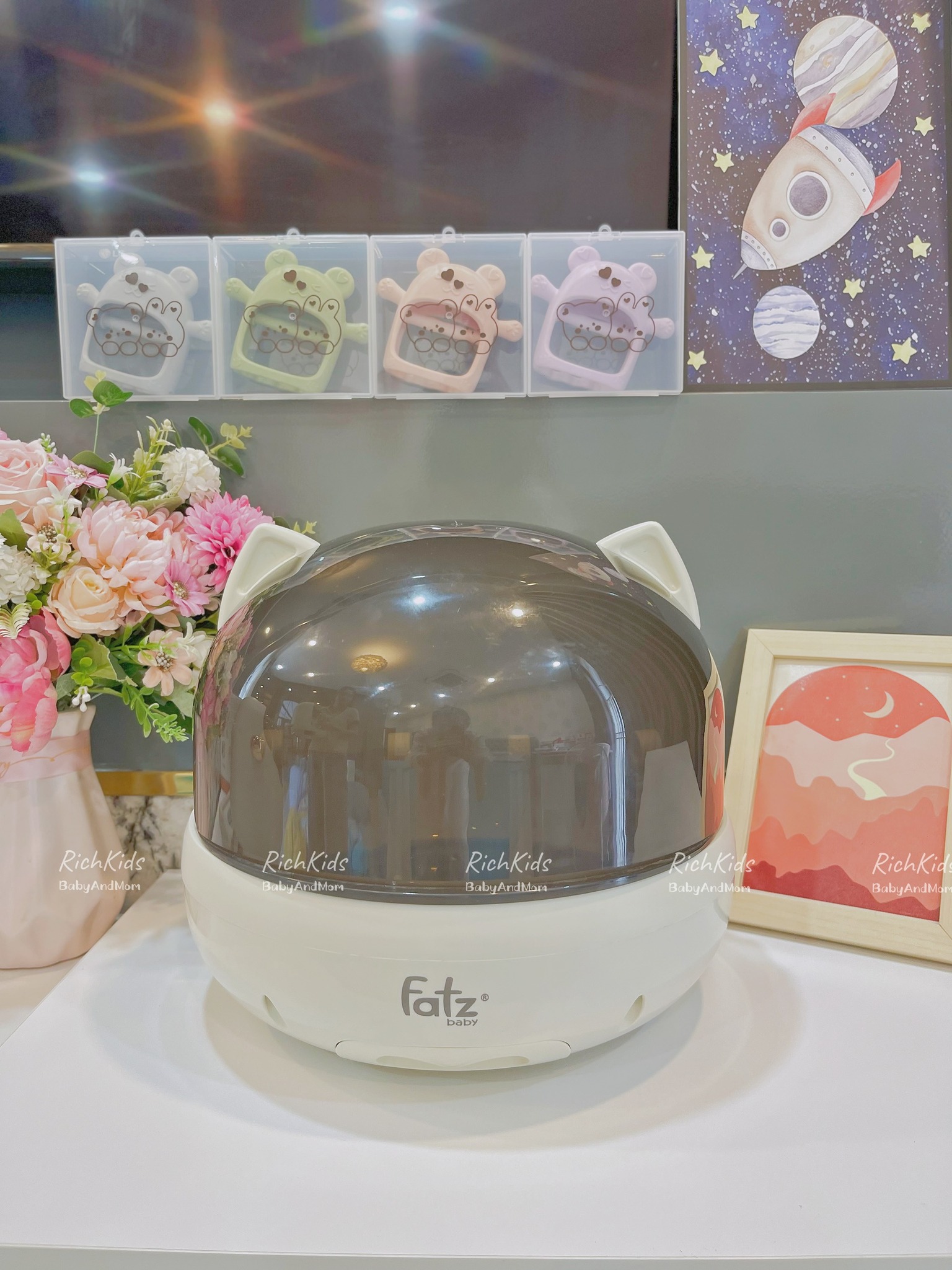 [🆕🇻🇳]  RICH KIDS – Best for baby, kid & mom 🧑‍🧒❤️️👶⭐️  FATZ BABY TIDY 1  TUNG SIÊU PHẨM  MÁY ÚP BÌNH TIỆT TRÙNG SẤY KHÔ BÌNH SỮA 
• Tiêu diệt vi khuẩn bằng UVC-LEDs với lớp thép tăng phản xạ đèn UVC  , shares-0✔️ , likes-0❤️️ , date-2024-08-29 13:29:45🇻🇳🇻🇳🇻🇳📰🆕