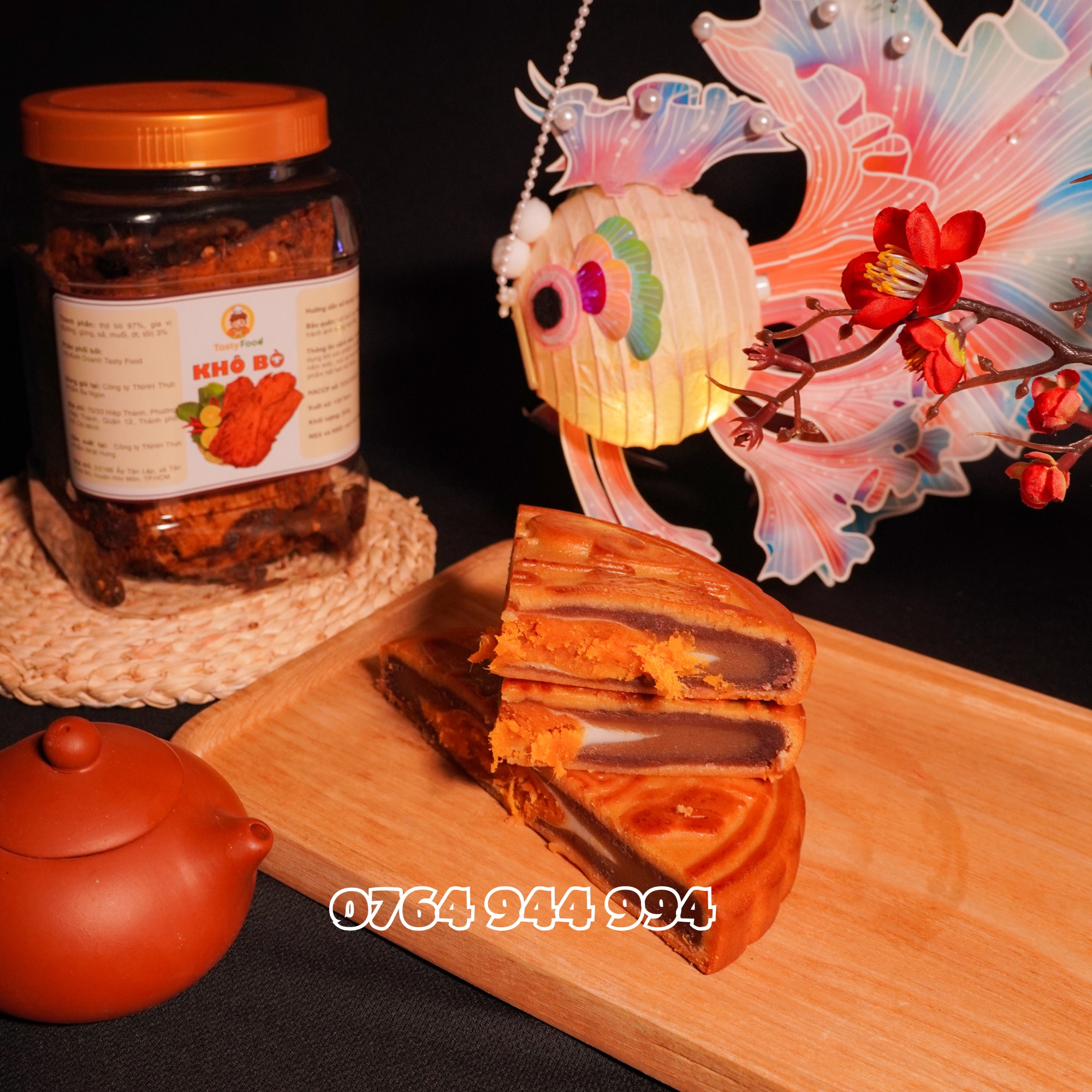 Tết Trung Thu Năm Nay Có Quà Tặng Gì Không ?
Dạ Có Quà Tặng :
1 Chiếc Bánh Trung Thu Mochi Trứng Muối Khổng Lồ
1 Chiếc Đèn Lồng Lung Linh
#anvat #k