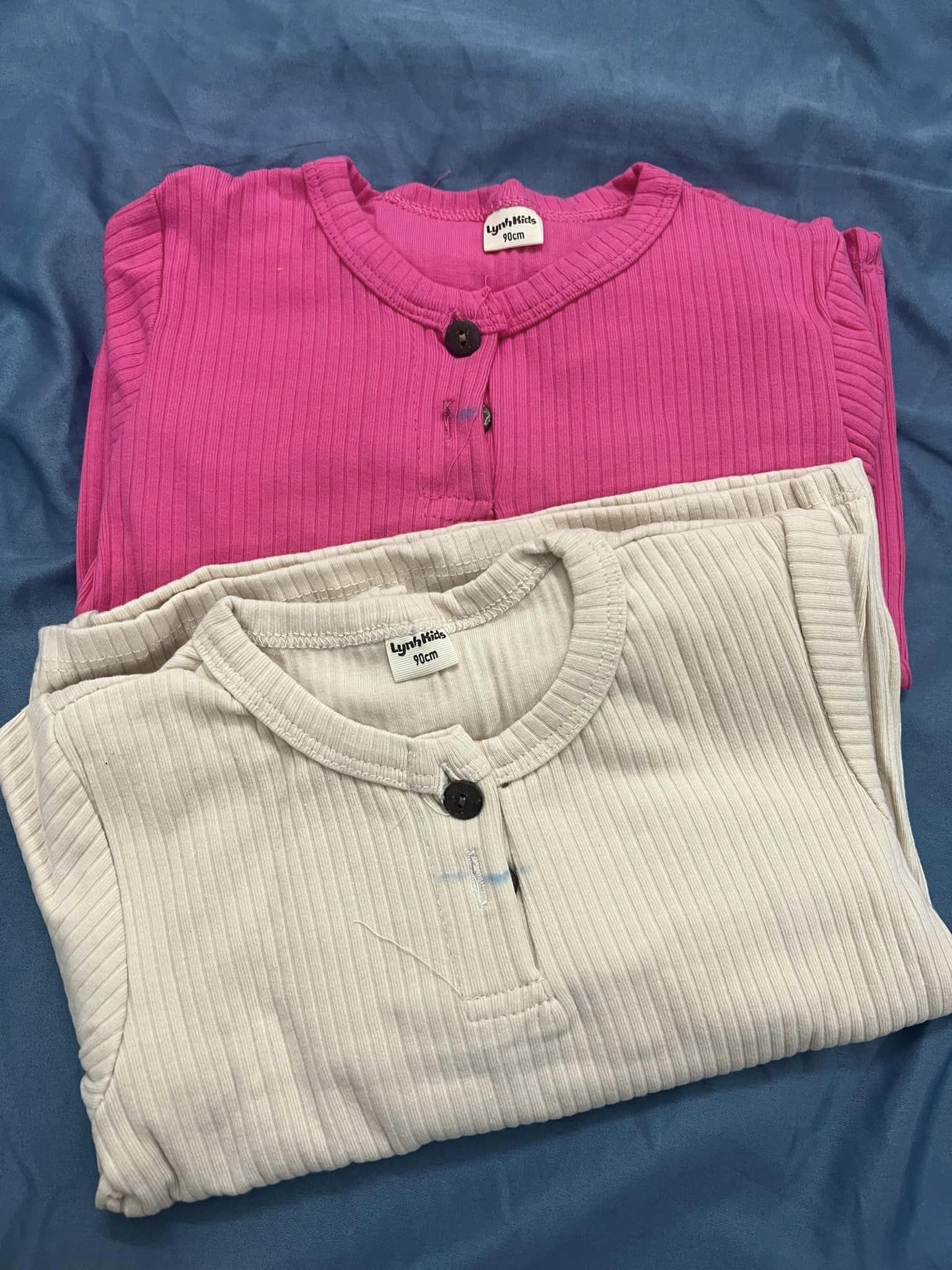 [🆕🇻🇳]  Sweetie by Josie – Thời trang cho bé 🧑‍🧒❤️️👶⭐️ Set ngủ cho bé cho thời tiết thu về. Chất vải co dãn luôn tạo sự thoải mái cho bé
 Bảng size:
 Size 80: 8-10kg
 Size 90: 10-12kg
 Size 100: 12-14kg
 Size 1 , shares-0✔️ , likes-0❤️️ , date-2024-09-04 00:21:45🇻🇳🇻🇳🇻🇳📰🆕