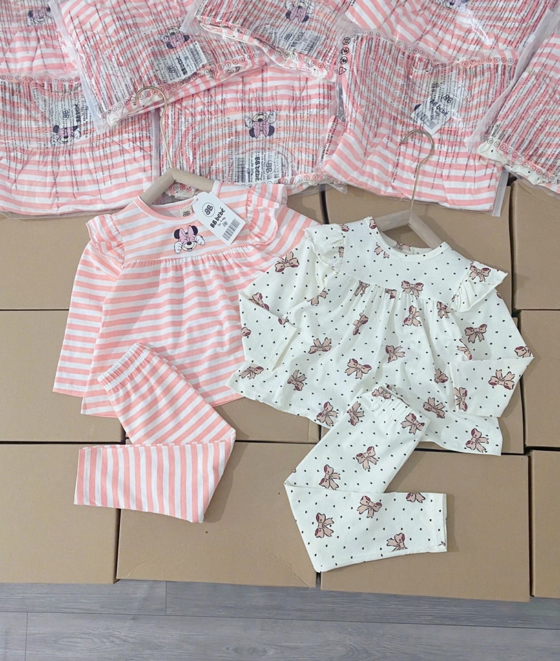 [🆕🇻🇳] Thời trang trẻ em Việt Nam xuất khẩu-Cambodia xuất xịn 😎❤️️⭐️ SALE 55K
* Mã H796:  Quần short cotton bé trai BABY DOLL thương hiệu xuất Nhật. Toàn màu cơ bản cực dễ mix đồ, bé có thể mặc đi học đi chơi đều đẹp và thoả , shares-0✔️ , likes-0❤️️ , date-2024-09-05 13:15:03🇻🇳🇻🇳🇻🇳📰🆕