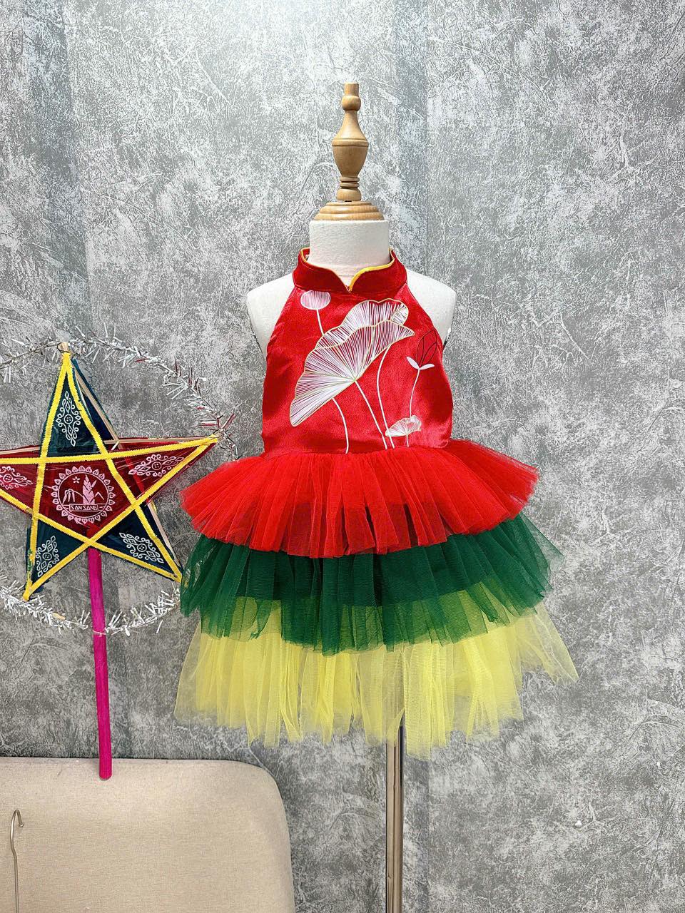 [🆕🇻🇳] Duy khang shop – Shop chuyên mua bán quần áo trẻ em giá rẻ 🧑‍🧒❤️️👶⭐️ Bộ yếm gấm quần dài có đính nơ 
 Cho bé 8 đến 13ky
 Phom Dài ống rộng nên bé có chiều cao mặc sẽ đẹp hơn￼
 3 bộ 100k
 , shares-0✔️ , likes-40❤️️ , date-2024-09-07 00:18:02🇻🇳🇻🇳🇻🇳📰🆕