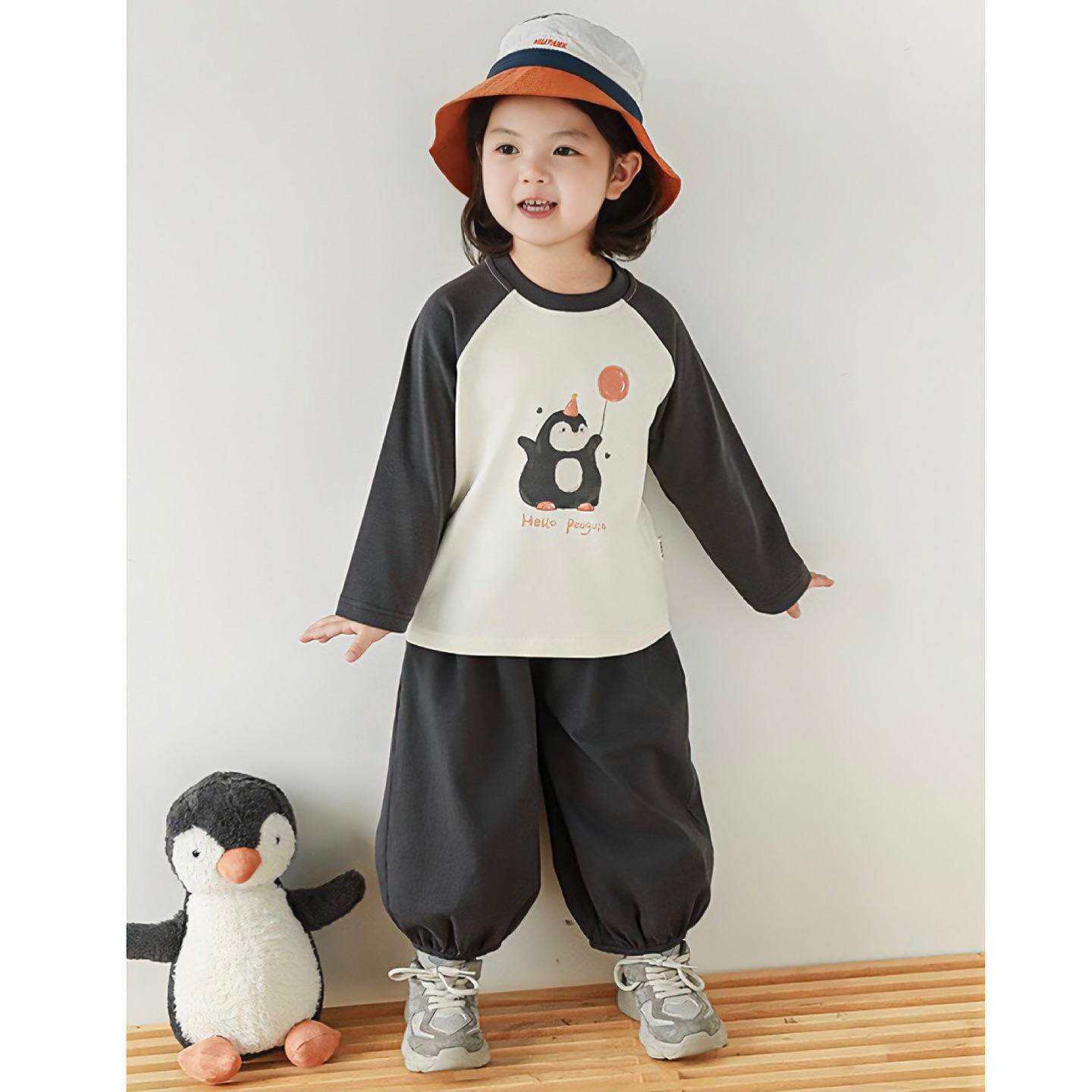 [🆕🇻🇳] Duy khang shop – Shop chuyên mua bán quần áo trẻ em giá rẻ 🧑‍🧒❤️️👶⭐️ Bà ba gấm cài cúc giữa đính nơ 
 Cho bé 7 đến 14 ký 
 35k 1 bộ
 , shares-1✔️ , likes-71❤️️ , date-2024-09-10 01:06:02🇻🇳🇻🇳🇻🇳📰🆕