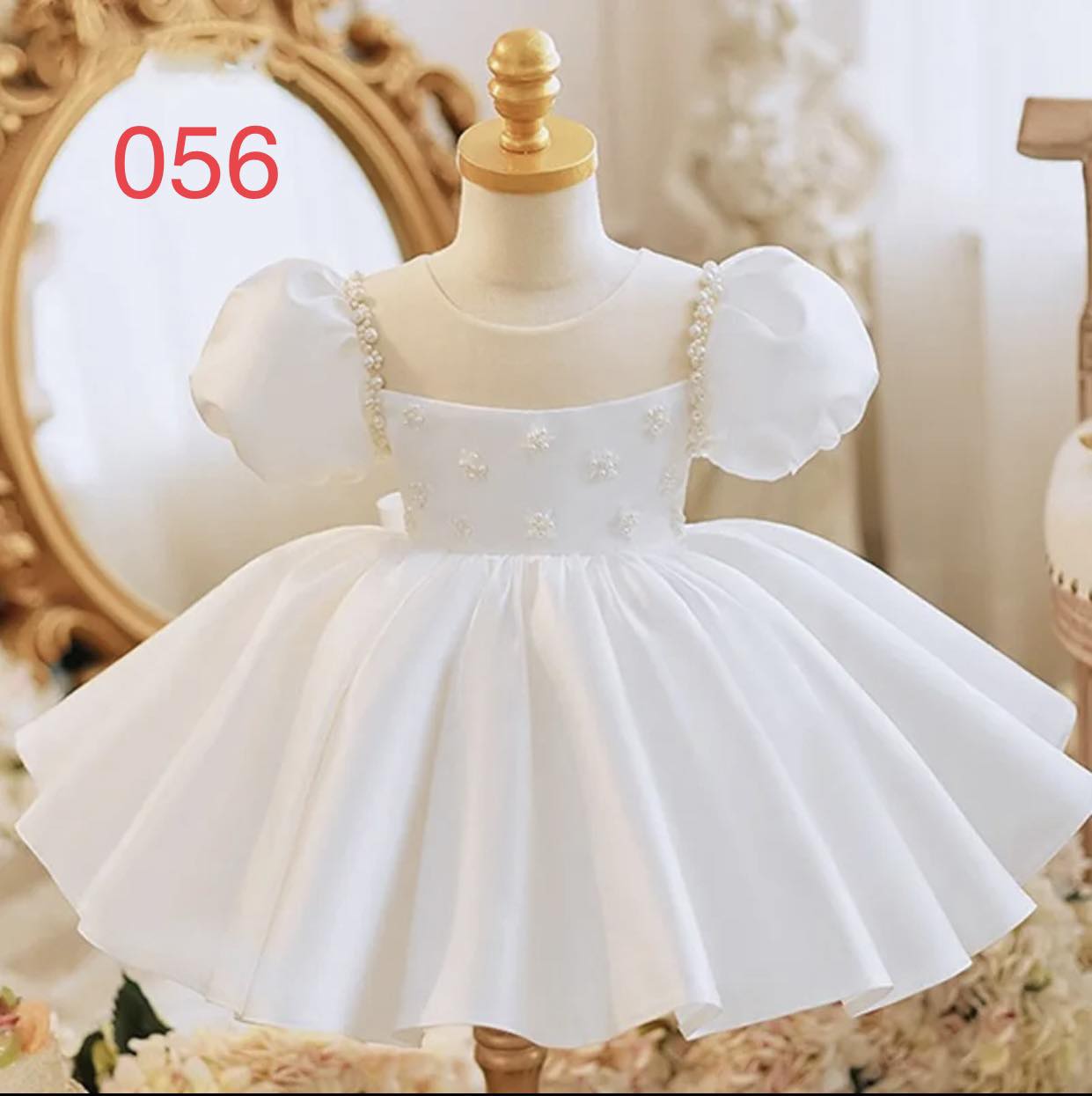 [🆕🇻🇳] Duy khang shop – Shop chuyên mua bán quần áo trẻ em giá rẻ 🧑‍🧒❤️️👶⭐️ Sét bộ cổ yếm và váy 
 Vải lụa Quảng Châu mềm mát￼
 Trong váy có lót￼
 Size bé 8 đến 13 ký
 , shares-0✔️ , likes-25❤️️ , date-2024-09-05 00:03:18🇻🇳🇻🇳🇻🇳📰🆕
