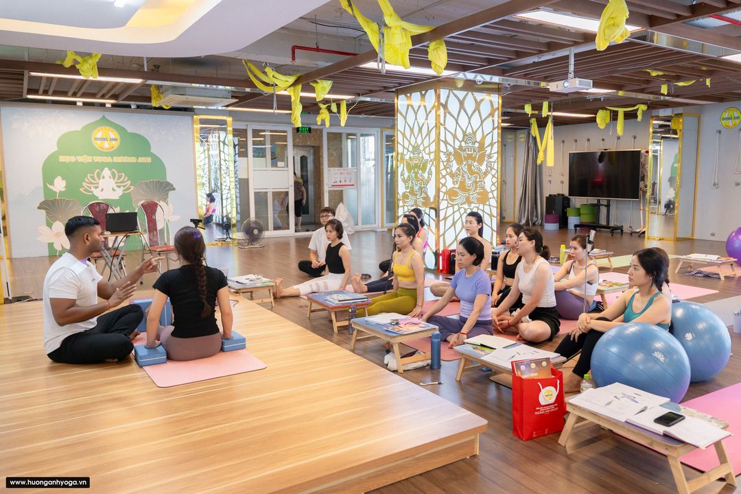 [🆕🇻🇳] Yoga Sức Sống Mới 🧘 Top1Yoga 🧘 Nhân chuyện cô Mileys Cyrus và hit “Flowers” của cổ oanh tạc các bảng xếp hạng âm nhạc thế giới thì mình lại muốn viết vài câu: 

” I can buy myself flower , shares-0✔️ , likes-26❤️️ , date-2023-02-15 19:47:22🇻🇳🇻🇳🇻🇳📰🆕