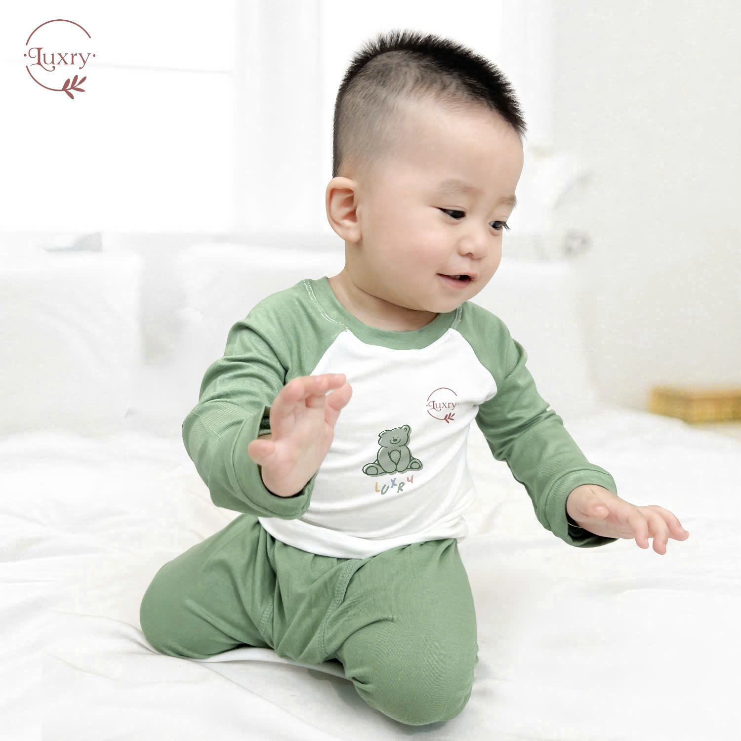 [🆕🇻🇳] Elena Kids – Thời Trang Thiết Kế Bé Gái – Thương hiệu thời trang cao cấp cho bé với những mẫu váy thiết kế riêng độc quyền 🧑‍🧒❤️️👶⭐️  𝐅𝐞𝐞𝐝𝐛𝐚𝐜𝐤 𝒙𝒊𝒏𝒉 𝒙𝒂̆́𝒏  | 𝑶𝒓𝒍𝒂 𝐃𝐫𝐞𝐬𝐬 

 WOW, Không thể nào hài lòng hơn là điều mà mẹ bé đã feedback cho shop ngay khi nhận được váy! Từ chất liệu tafta cao  , shares-6✔️ , likes-23❤️️ , date-2024-10-13 00:00:16🇻🇳🇻🇳🇻🇳📰🆕