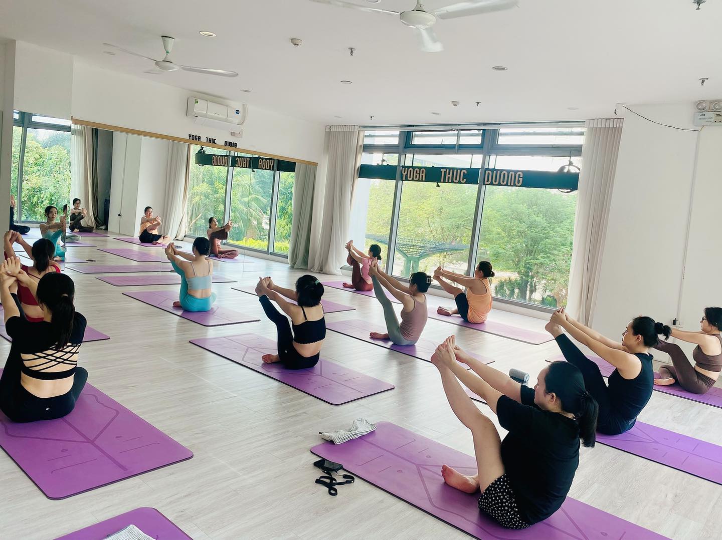 [🆕🇻🇳] Yoga Thực Dưỡng 🧘 Top1Yoga 🤸🏻‍♀️  Yoga là hành trình của bản thân, vượt qua bản thân, để đến với bản thân. —
 YOGA Thực Dưỡng
 Shophouse 0206, Tầng 2 – Zone A – Park 8 KĐT Times City – 4 , shares-0✔️ , likes-3❤️️ , date-2024-10-17 14:52:14🇻🇳🇻🇳🇻🇳📰🆕