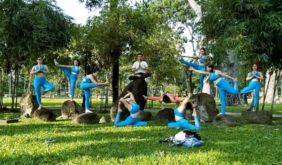 [???] Yoga Sức Khỏe Vàng – Golden Health ? Top1Yoga ??‍♀️ Tình yêu dã ngoại khóa HLV 04.
 Tuần dã ngoại và cấp Chứng Nhận kết thúc khóa HLV 4. 
 – Dã ngoại để gắn kết yêu thương, để tình bạn, tình thầy – trò thêm  , shares-0✔️ , likes-1❤️️ , date-2020-11-09 01:03:25????????