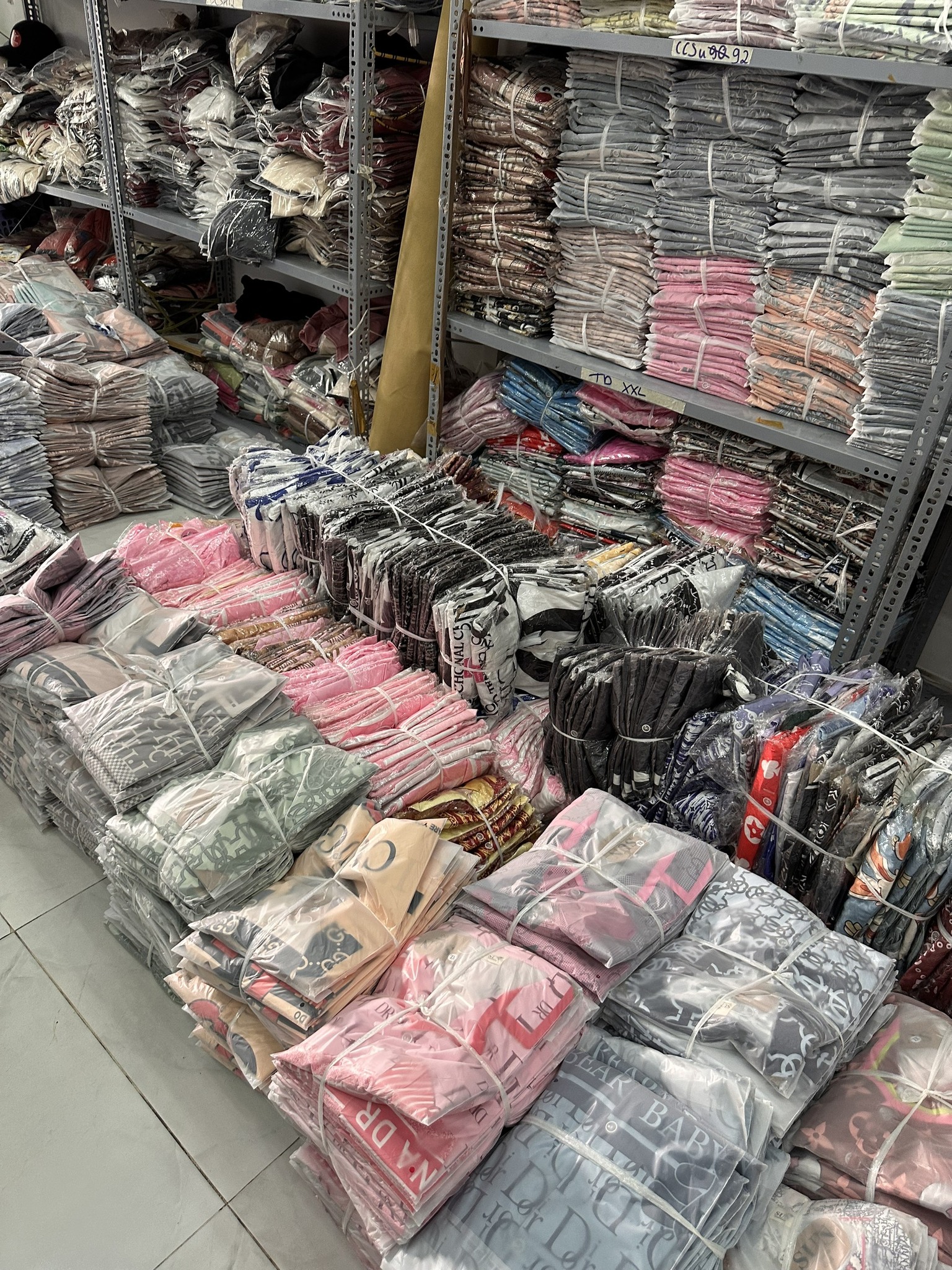 [🆕🇻🇳]  Aiko Kids – Thời Trang Cho Bé – Cửa hàng chuyên dép sục, giày lười và phụ kiện, charm gắn dép 🧑‍🧒❤️️👶⭐️  Xanh xanh, tím tím, hồng hồng
Sao bạn chưa ghé một vòng xem sao.

 Flexing cá tính của mình bằng màu sắc ưa thích cho cả thế giới này biết quá đơn giản bằ , shares-0✔️ , likes-41❤️️ , date-2024-11-11 01:10:45🇻🇳🇻🇳🇻🇳📰🆕