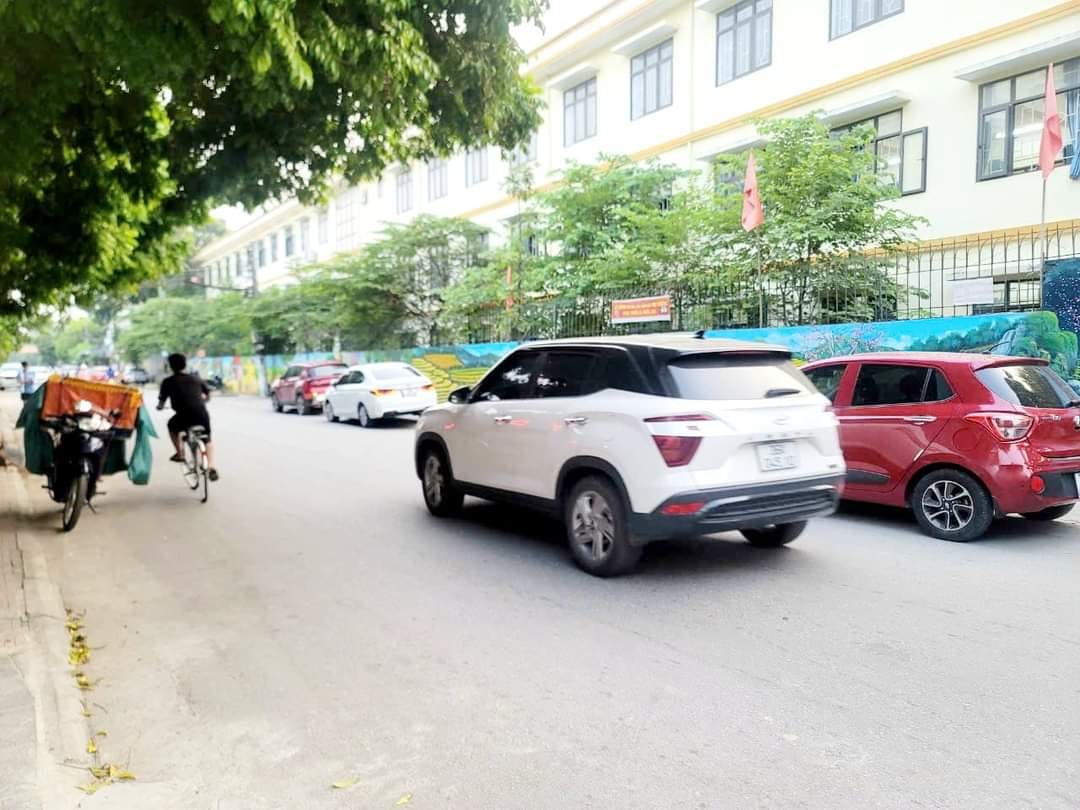 [???] Ed Yoga & Dance ? Top1Yoga ??‍♀️ Lớp INSIDE FLOW tại Ed Studio. Cùng chìm đắm trong âm nhạc và chuyển động cùng tụi mình nha. Nhắn page để cập nhật lịch tập và những Flow mới nhất nhé  #fl , shares-2✔️ , likes-30❤️️ , date-2024-10-29 22:55:20????????