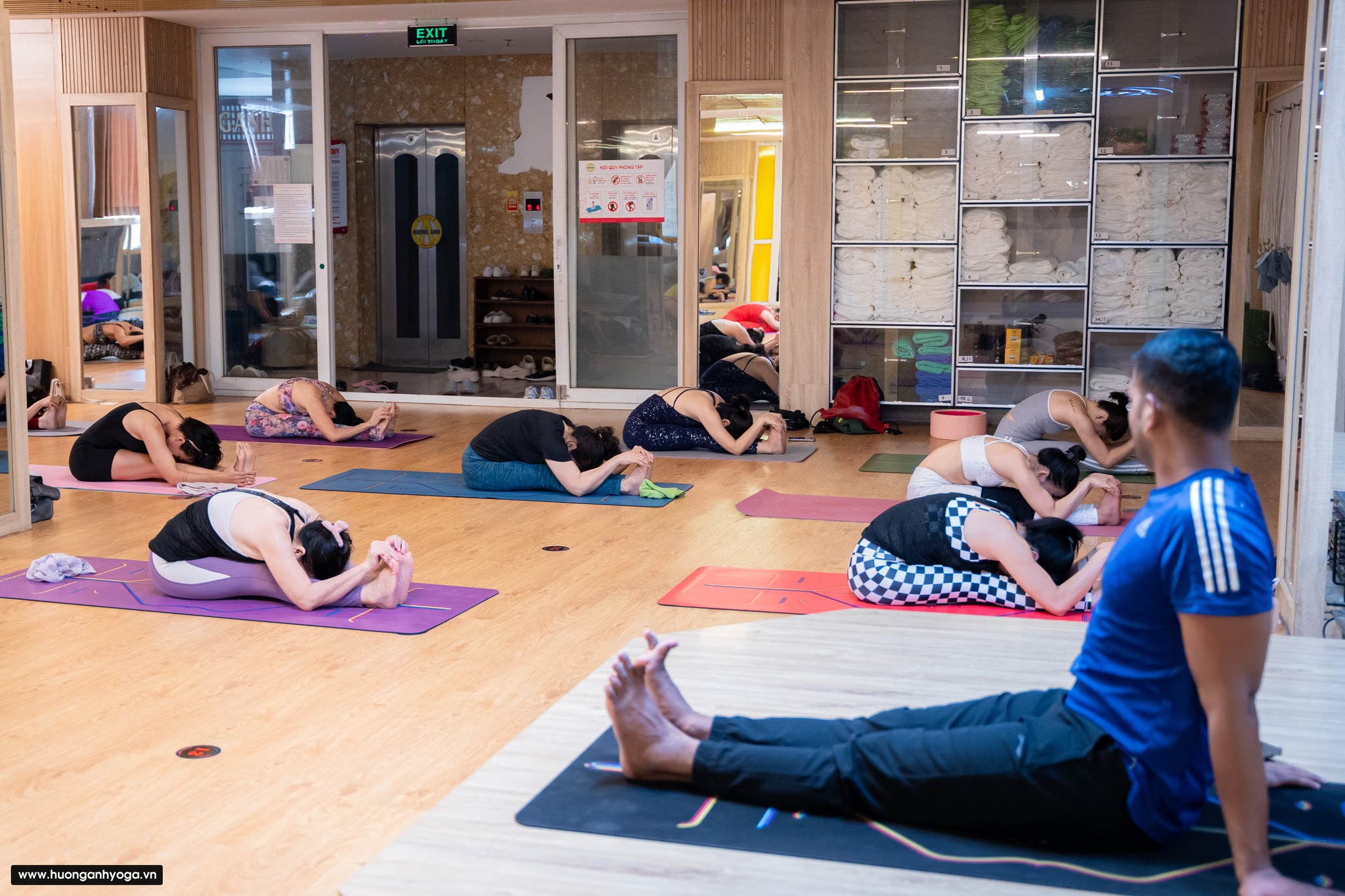 [🆕🇻🇳] Hương Anh Yoga Center 🧘 Top1Yoga 🤸🏻‍♀️  YOGA NGHIÊNG LƯỜN | 𝐌𝐀𝐒𝐓𝐄𝐑 𝐑𝐀𝐕𝐈

 Tập yoga là phương pháp giảm cân đang được nhiều chị em lựa chọn trong thời gian gần đây. Theo các chuyên gia, các bài t , shares-0✔️ , likes-20❤️️ , date-2024-11-01 18:01:05🇻🇳🇻🇳🇻🇳📰🆕