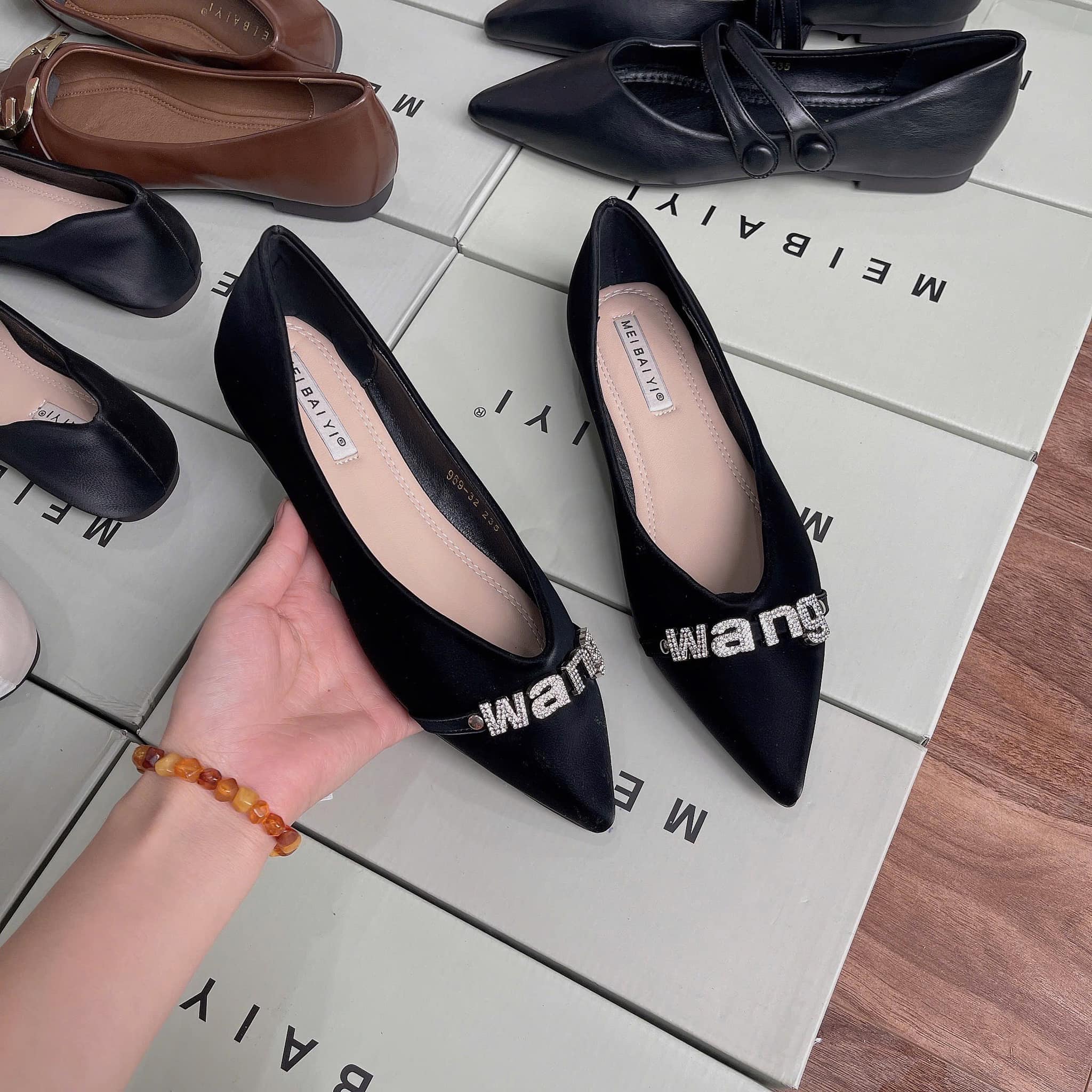 [🆕🇻🇳] Tambooks Yoga  – Học viện Yoga Online Tambooks Việt Nam 🧘 Top1Yoga 🤸🏻‍♀️ E về sẵn kho Giày bệt Qc fullbox giá sale nè 
Tách lô từ 50c. Giá 13X nha khách 


 , shares-0✔️ , likes-0❤️️ , date-2024-11-23 04:49:02🇻🇳🇻🇳🇻🇳📰🆕