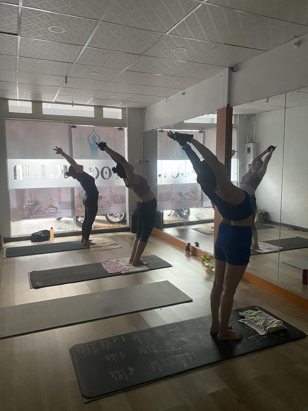 [???] YOGA KIM ? Top1Yoga ??‍♀️ “Ngã sau – nơi tôi tìm thấy sự dẻo dai và sức mạnh ẩn giấu bên trong mình. Hãy để trái tim mở rộng và tinh thần bay bổng, vượt qua mọi giới hạn!”
 #yogagia , shares-0✔️ , likes-3❤️️ , date-2024-08-27 22:53:10????????