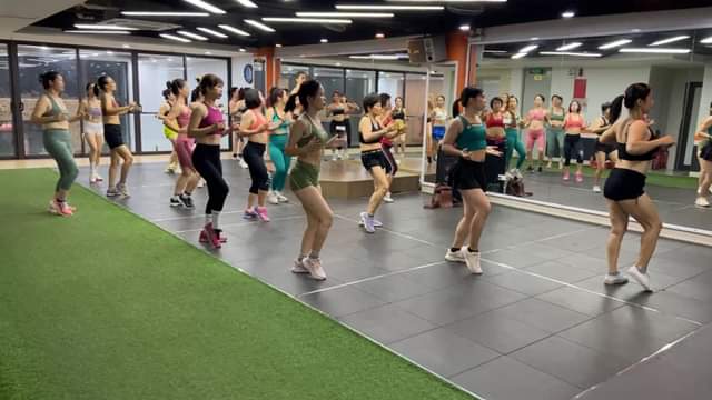 [???] QT Fitness & Yoga Yên Viên ? Top1Yoga ??‍♀️ Lớp tập Aerobic buổi sáng tại QT Fitness & Yoga Yên Viên 
 , shares-0✔️ , likes-8❤️️ , date-2024-10-26 12:35:39????????
