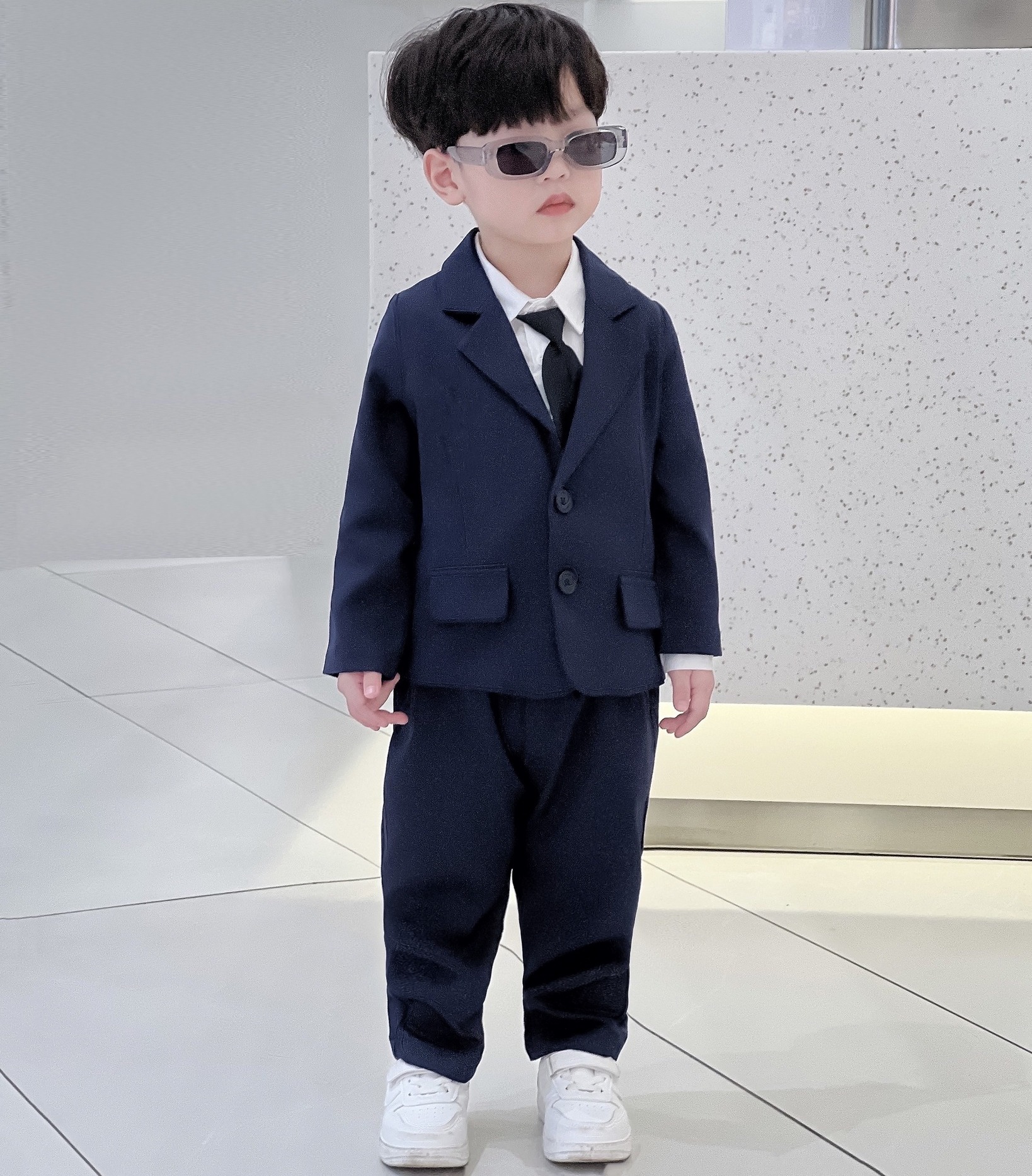 [???]  Kid Simple Style – Chuyên quần áo trẻ em guangzhou ?‍?❤️️?⭐️ BST thu đông 2024 -2025 
Ảnh thật hãng chụp 
Đủ size  110-160 
 HÀNG CÓ SẴN 
———————————
 Kim Mã – Ba Đình – Hà Nội
 Ship COD toàn qu , shares-9✔️ , likes-2❤️️ , date-2024-11-20 16:18:51????????