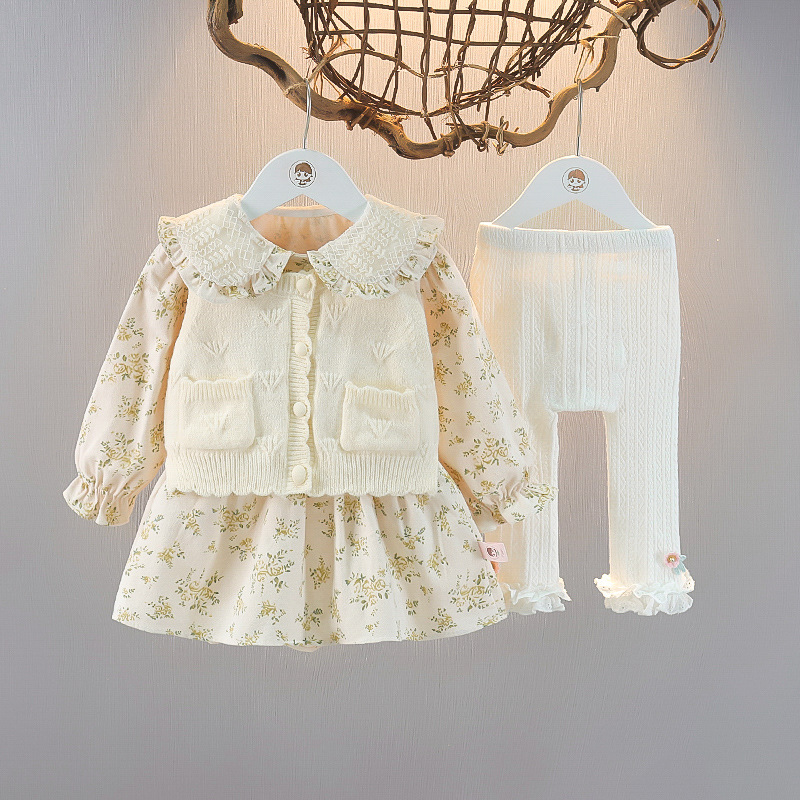 [???]  Thỏ Ngọc Store  ?‍?❤️️?⭐️ Shop em sẵn áo cờ đỏ sao vàng phục vụ đội nhóm và các lớp đồng phục ạ
 Aó chất thun cotton xịn loại 1 đẹp nhé các mom ơi
 , shares-0✔️ , likes-0❤️️ , date-2024-11-02 06:44:48????????