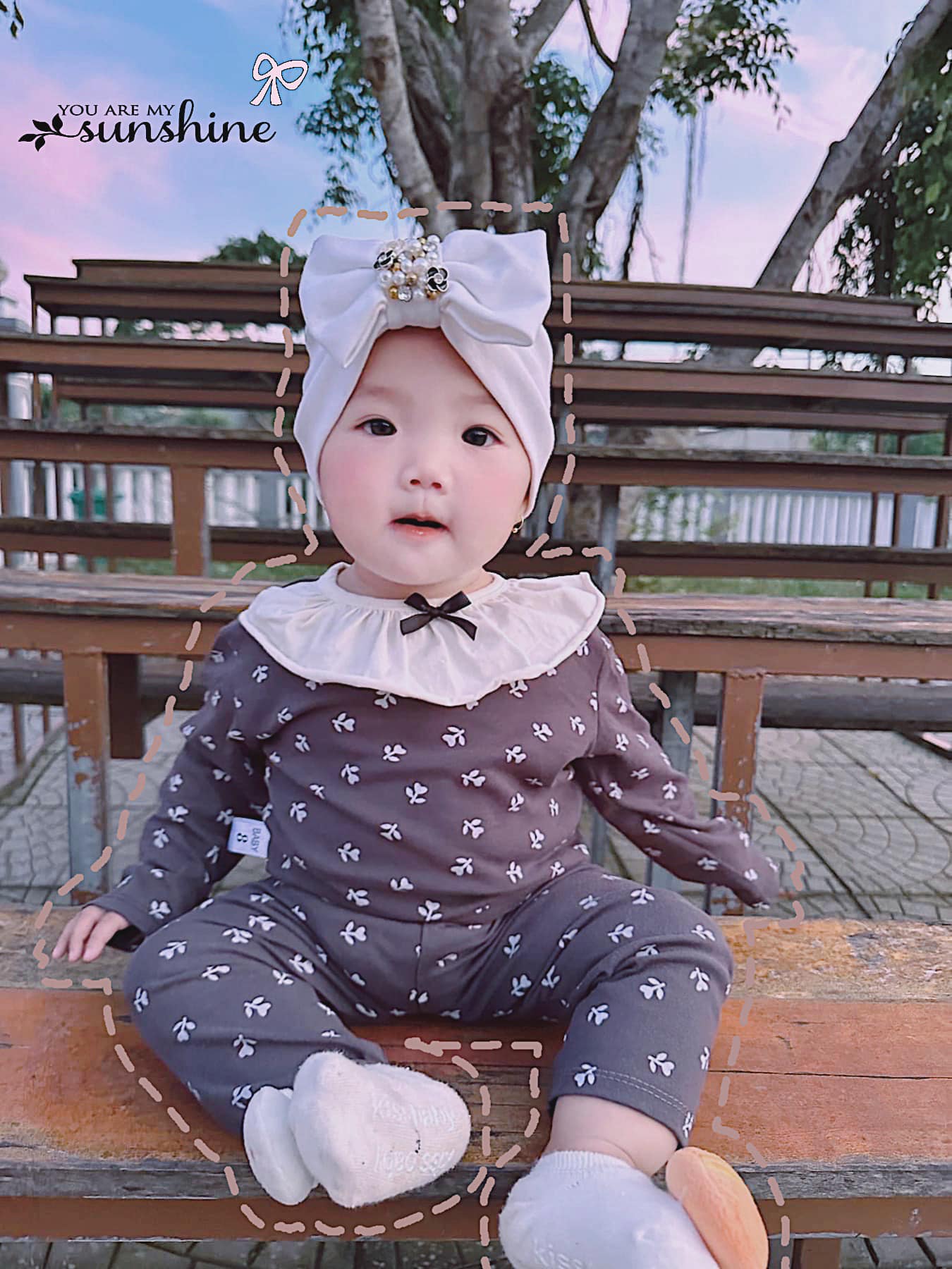 [???]  Hoài Thu Lâm Kids  chuyên quần áo trẻ em phong cách Hàn Quốc, từ 2-13 tuổi ?‍?❤️️?⭐️ Áo em về thêm full size rồi đây các chị ơi 
 Vừa xinh, vừa vintage, mà giá ôm được SALE của hãng quá là yêu 
 Phối với quần màu gì cũng yêu lắm ấy, dễ mặc  , shares-2✔️ , likes-61❤️️ , date-2024-11-04 02:19:35????????