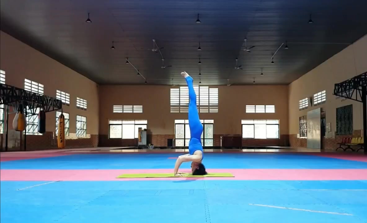 [???] Dan Poledance Studio ? Top1Yoga ??‍♀️ LỚP ÉP DẺO VUI VẺ – Ms. LYNH

Sức khoẻ của chúng ta là kết quả của chế độ ngủ nghỉ, ăn uống và đặc biệt là rèn luyện của chúng ta mỗi ngày, hãy rèn luyện n , shares-0✔️ , likes-6❤️️ , date-2024-11-03 23:54:53????????