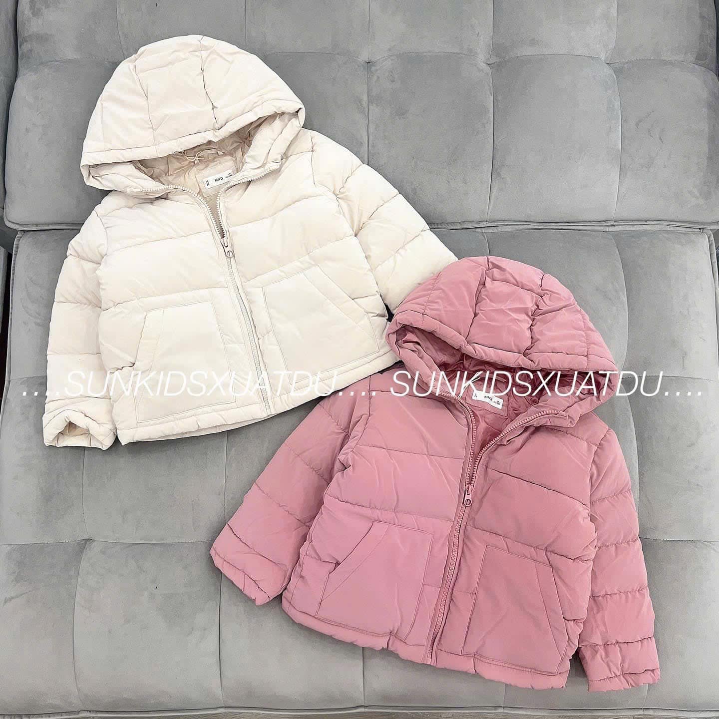 [🆕🇻🇳] Linh Miu Kids – Chuyên bán buôn , bán lẻ đồ bầu , đồ sơ sinh , quần áo phụ kiện trẻ em 🧑‍🧒❤️️👶⭐️ Phông cottkn mỏng e còn lẻ sz 
 #99k/c
 sz 80(10-12kg)
 90(13-15kg)
 100(16-18kg)
 120(22-26kg)
 140(28-34kg)
 150(36-40kg)
 160 (40-45kg)
 Sale nốt 99k/c  , shares-0✔️ , likes-1❤️️ , date-2024-11-07 15:44:08🇻🇳🇻🇳🇻🇳📰🆕
