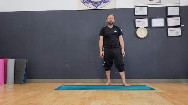 [???] Shine Yoga school – Phòng tập yoga  ? Top1Yoga ??‍♀️ Advance pose 
 #drmunishyoga #500hours 
 Study alignment
 , shares-0✔️ , likes-8❤️️ , date-2024-11-09 22:28:00????????