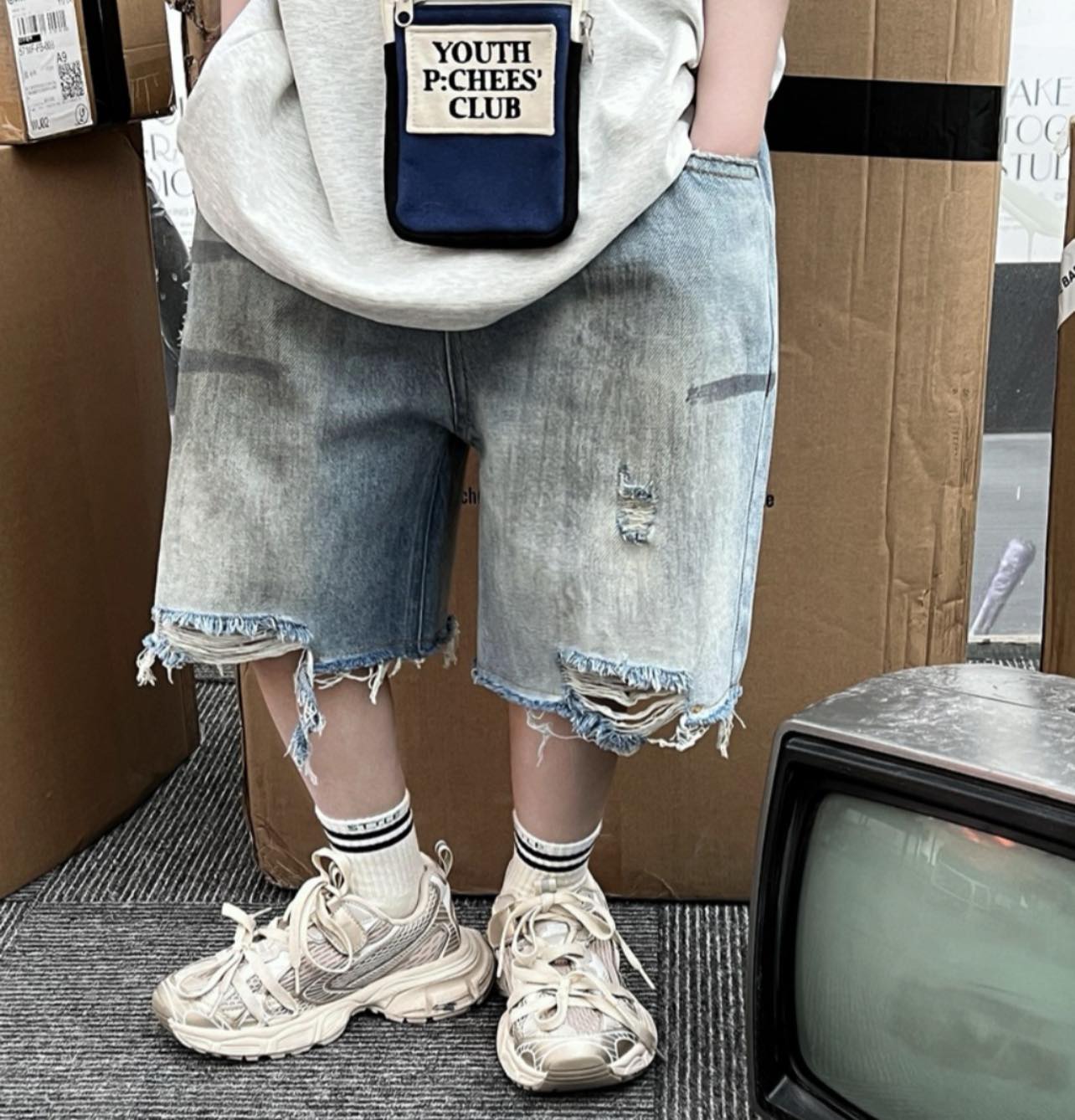 [???]  Kid Simple Style – Chuyên quần áo trẻ em guangzhou ?‍?❤️️?⭐️ BST thu đông 2024 -2025 
Ảnh thật hãng chụp 
Đủ size  110-160 
 HÀNG CÓ SẴN 
———————————
 Kim Mã – Ba Đình – Hà Nội
 Ship COD toàn qu , shares-0✔️ , likes-5❤️️ , date-2024-11-11 20:19:56????????