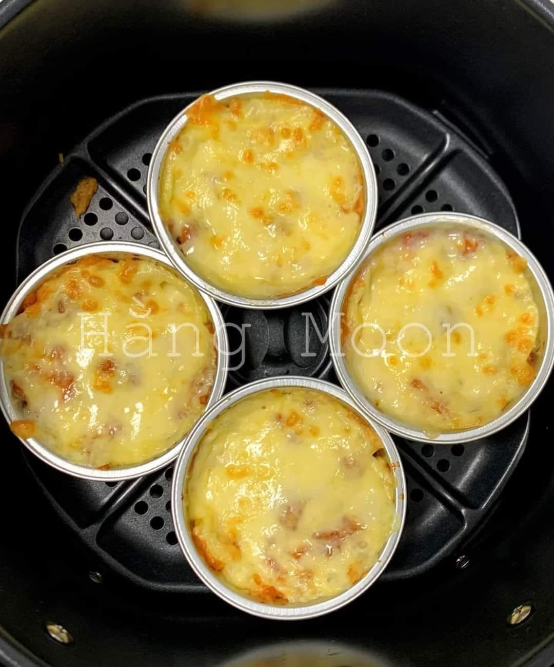 [???] Nghi Nghi Yogi  (Cô giáo nhỏ) – Huấn luyện viên ? Top1Yoga ??‍♀️ Xin chúc mừng đoàn yoga Long Thành và các bạn HLV đã cháy hết mình cho CLB Yoga Lộc
 , shares-0✔️ , likes-0❤️️ , date-????????