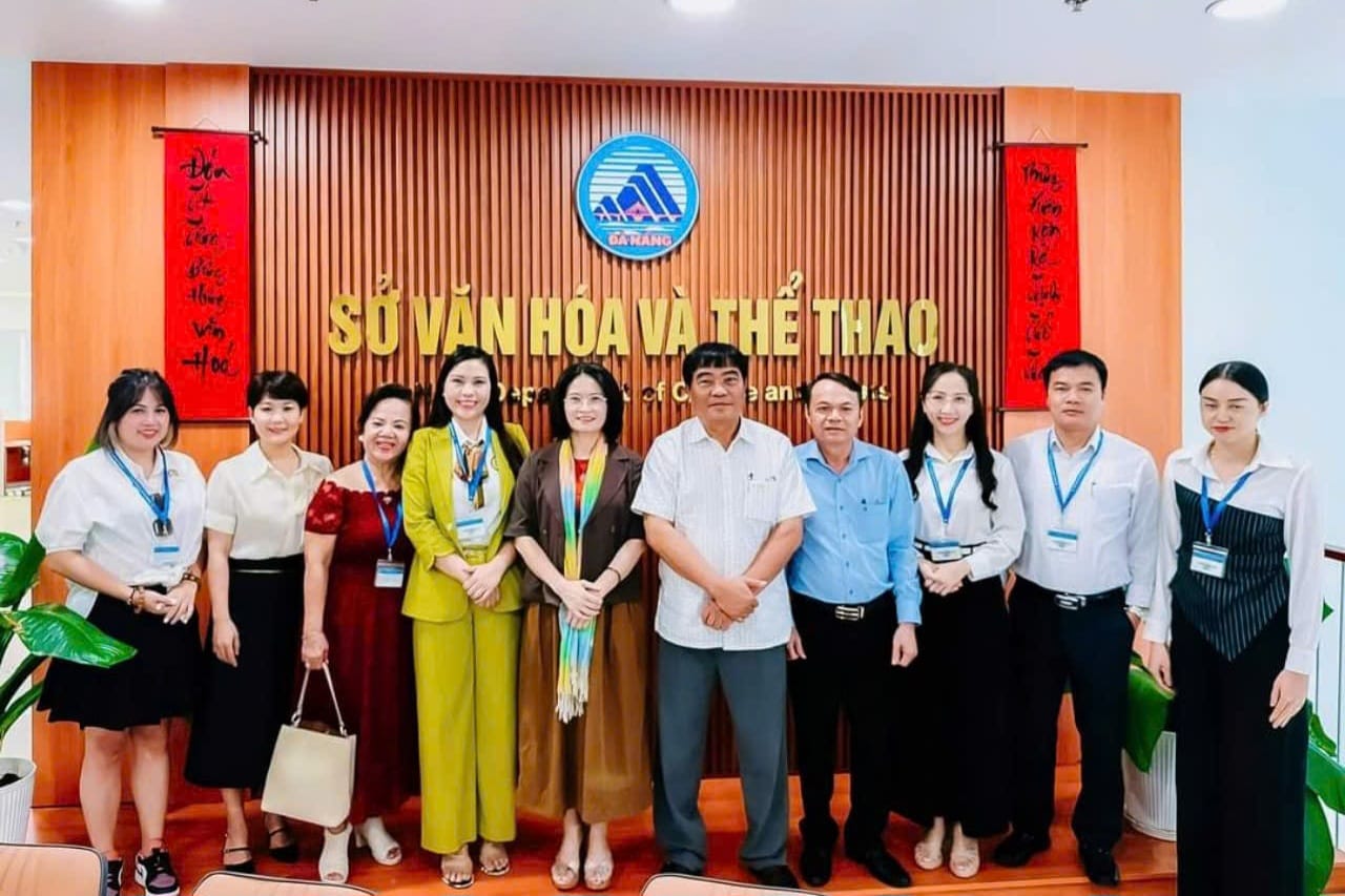 [🆕🇻🇳] ULA Namaste YOGA -Thanh Hóa 🧘 Top1Yoga 🤸🏻‍♀️ CHUẨN BỊ CHO “GIẢI VÔ ĐỊCH YOGA QUỐC GIA 2024”! 
Sáng nay, ngày 2/10/2024. Ban lãnh đạo Liên đoàn Yoga Việt Nam và lãnh đạo Sở Văn hóa Thể thao Đà Nẵng đã  , shares-0✔️ , likes-0❤️️ , date-2024-10-02 18:54:33🇻🇳🇻🇳🇻🇳📰🆕