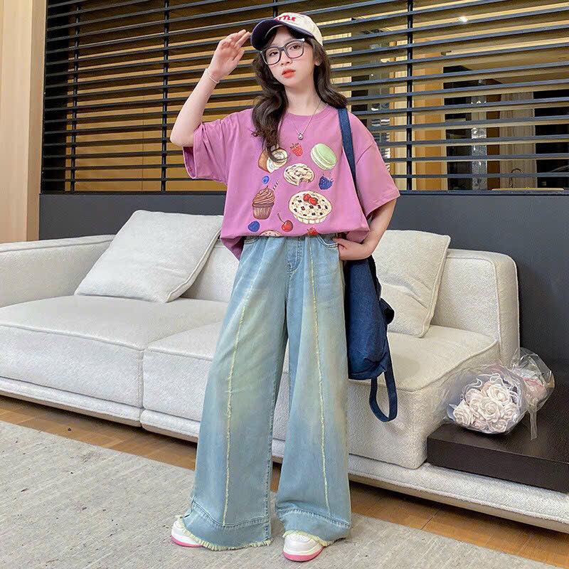 [???]  Bé Xinh Shop – Trang Phục Đẹp Cho Bé Yêu Của Bạn  ?‍?❤️️?⭐️ Set jean Cho bé từ 19-53 kg
 . Kiểu dáng đẹp, chất jean mềm, mát. Áo cotton co giãn 4 chiều đẹp.
 . Size 130-170 (19-53 kg)
 . Giá 425.000đ
 , shares-0✔️ , likes-6❤️️ , date-2024-10-19 22:30:45????????