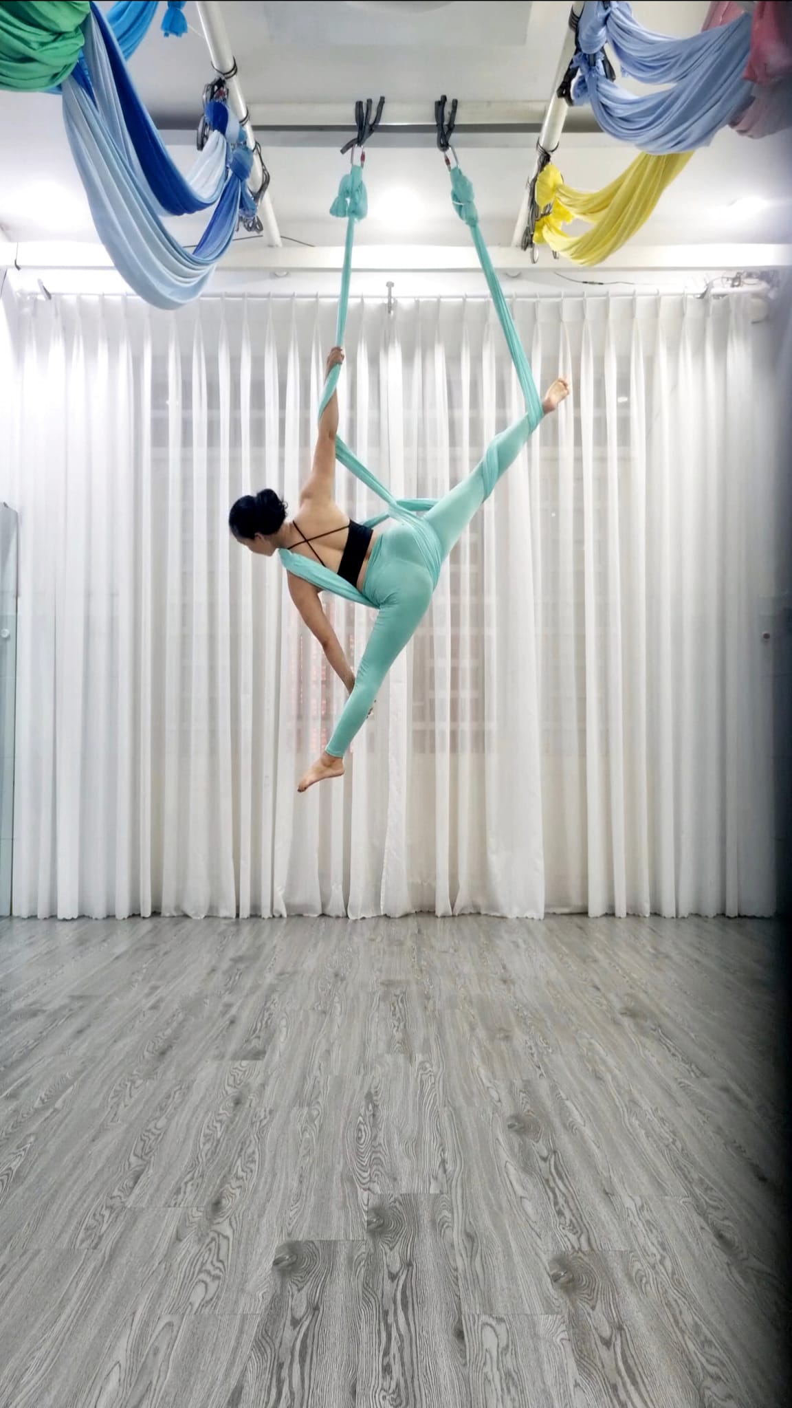 [???] Chill Yoga – Yoga_Aerial Yoga_Inside Flow  ? Top1Yoga ??‍♀️ Streching AERIAL yoga
Đầu tuần khởi động nhẹ nhàng
Lịch tập AERIAL 
(Tối đa 9 Hv mỗi lớp nên đảm bảo chất lượng)
Lớp đang học:
_Sáng 2⃣4⃣6&#x , shares-1✔️ , likes-17❤️️ , date-2024-10-22 02:22:03????????