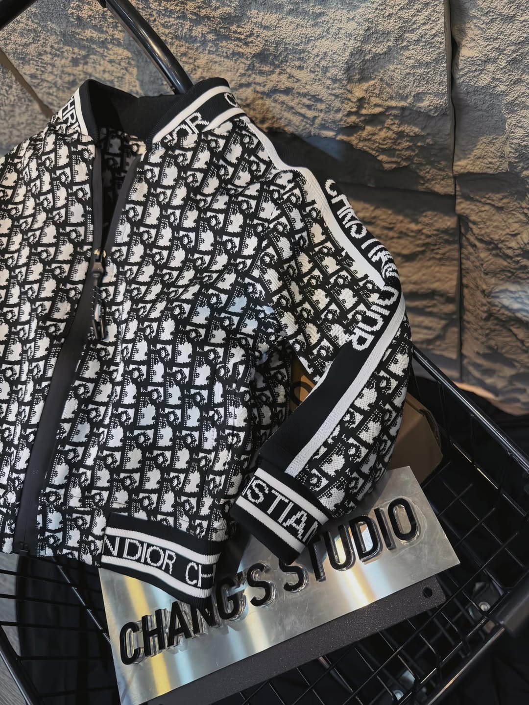 [🆕🇻🇳] Shop Bé Sành Điệu – Bán quần áo trẻ em và đồ dùng cho bé hàng xuất khẩu, hàng cao cấp 🧑‍🧒❤️️👶⭐️ Quần kaki lưng thun túi hộp 15kg đến 24kg
 —
 Giá: 140k – 150k
 Chi tiết:  
 , shares-0✔️ , likes-2❤️️ , date-2024-10-27 19:48:34🇻🇳🇻🇳🇻🇳📰🆕