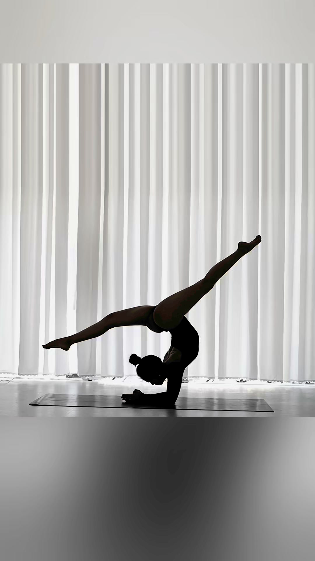 [🆕🇻🇳] Hong Ha Yoga – Ở đây có đam mê yoga � 🧘 Top1Yoga 🧘 Chiều nay… mưa giông ở đâu cứ trút vào lòng ! Mình đi chụp ảnh yoga ạ, để ko mất công làm từng tư thế, mình đi 1 chuỗi và nhiếp  , shares-0✔️ , likes-0❤️️ , date-2024-11-01 00:39:16🇻🇳🇻🇳🇻🇳📰🆕