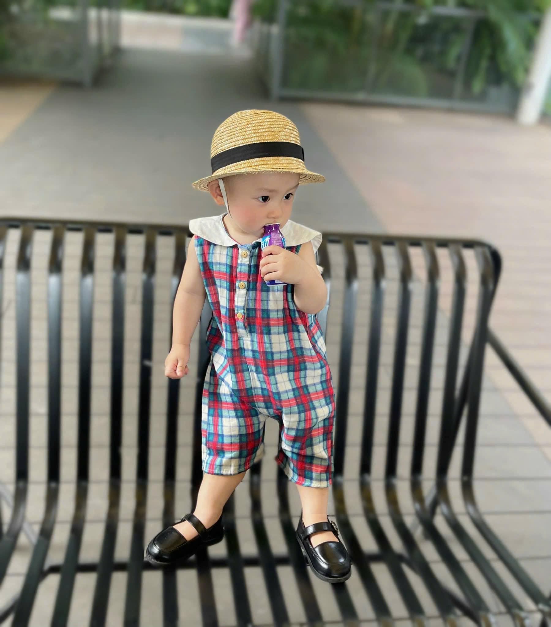 [🆕🇻🇳]  Aiko Kids – Thời Trang Cho Bé – Cửa hàng chuyên dép sục, giày lười và phụ kiện, charm gắn dép 🧑‍🧒❤️️👶⭐️ Khach mua dép cần gói quà tặng quà sinh Nhật hoac Noel ib shop nha  
 , shares-1✔️ , likes-48❤️️ , date-2024-11-06 00:39:49🇻🇳🇻🇳🇻🇳📰🆕