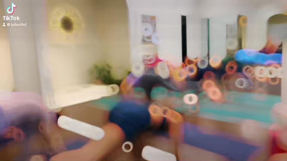 [???] Chill Yoga – Yoga_Aerial Yoga_Inside Flow  ? Top1Yoga ??‍♀️ Còn có 65 ngày nữa tết nha 
Nhận HV mới mỗi ngày cho tất cả các lớp
Lớp YOGA sàn (chỉ học online)
_Ca 1: 4h50_5h50
_Ca 2: 6h_7h
_Ca 3: 18h15_19h15
Lớp Yoga , shares-1✔️ , likes-6❤️️ , date-2024-11-26 02:22:47????????