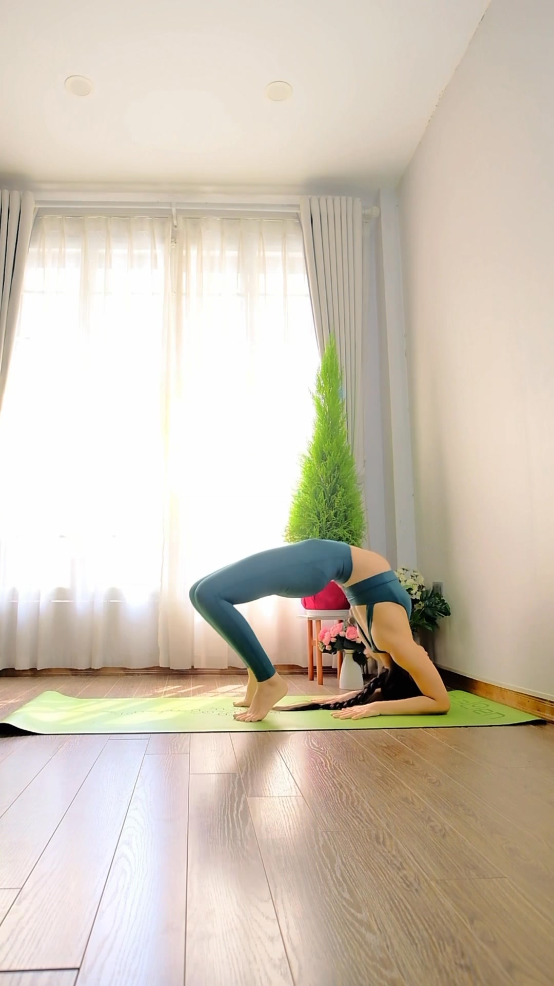 [🆕🇻🇳] Hong Ha Yoga – Ở đây có đam mê yoga � 🧘 Top1Yoga 🧘 Lần đầu tiên mình bật ngược từ dưới bánh xe thấp lên trên tường 
 , shares-0✔️ , likes-294❤️️ , date-2024-12-08 19:32:23🇻🇳🇻🇳🇻🇳📰🆕