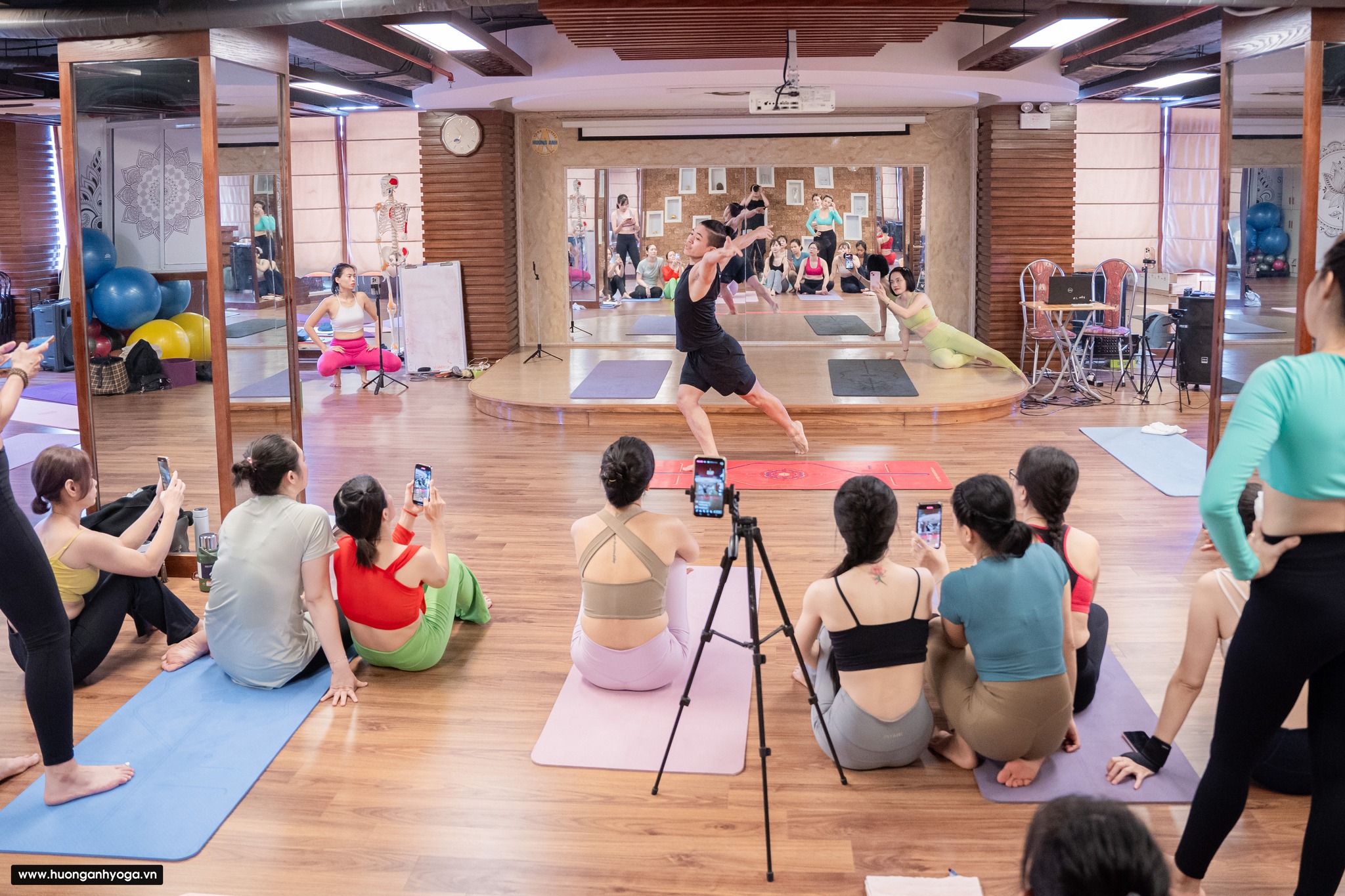 [🆕🇻🇳] Yoga Lab Hanoi – Holistic Wellness Studio in Ha Noi ~ Yoga • Reiki • Retreats ~ 🧘 Top1Yoga 🤸🏻‍♀️ KHÓA ĐÀO TẠO GIÁO VIÊN YOGA 200 GIỜ (15/3 – 6/4/2025) 
Chương trình chuyên sâu và toàn diện, dành riêng cho những ai muốn đào sâu kiến thức về yoga, phát t , shares-0✔️ , likes-24❤️️ , date-2024-12-10 16:30:46🇻🇳🇻🇳🇻🇳📰🆕