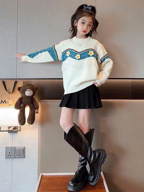 [???]  Bé Xinh Shop – Trang Phục Đẹp Cho Bé Yêu Của Bạn  ?‍?❤️️?⭐️ Áo len cho bé từ 19-55 kg
. Chất liệu len mềm đẹp, dày dặn.
. Kiểu dáng thời trang.
. Size từ 130-170 (19-55 kg)
 , shares-0✔️ , likes-5❤️️ , date-2024-12-12 22:27:57????????