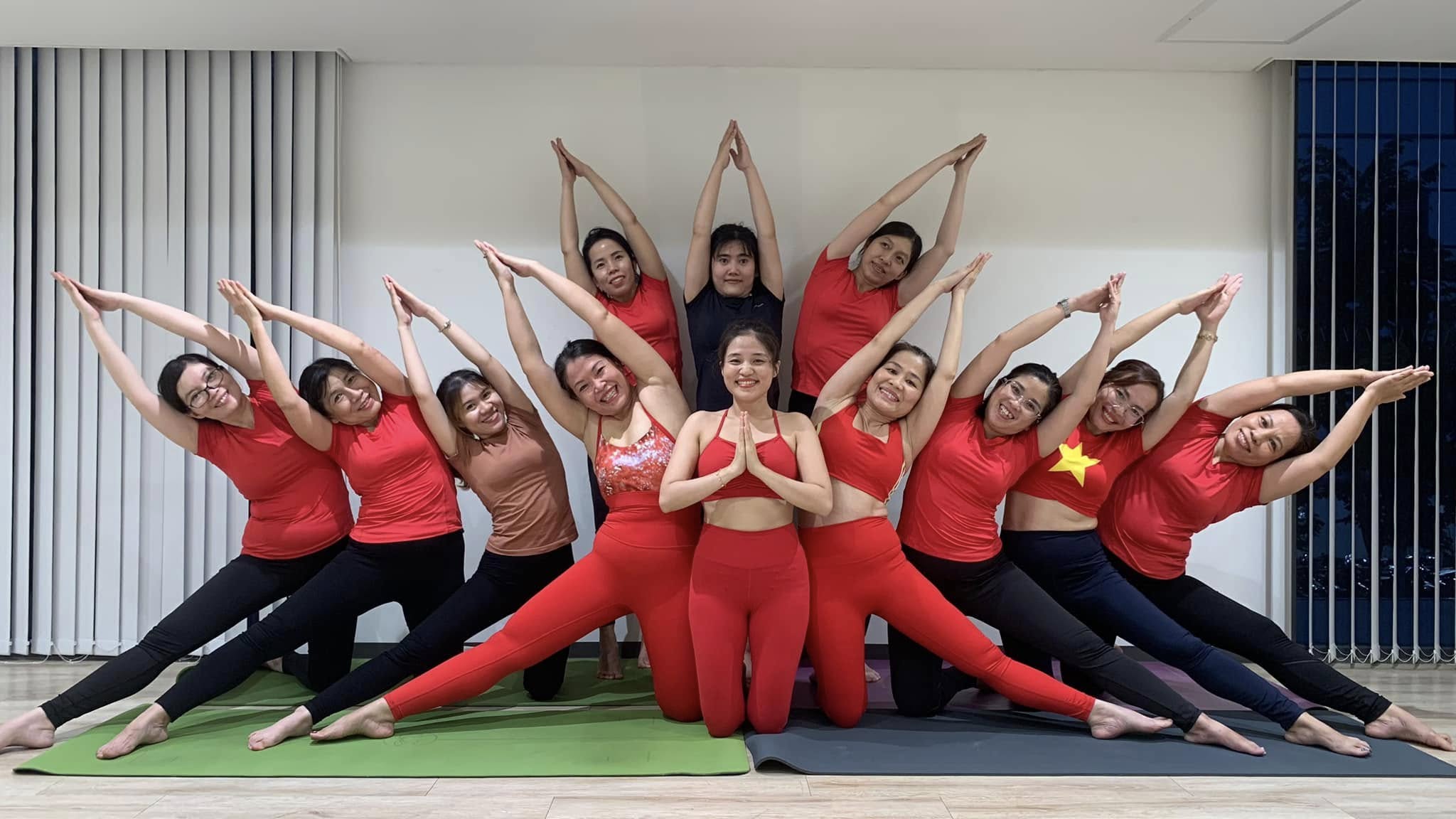 [🆕🇻🇳] Clb Mani Om Yoga – Trung tâm yoga chuyên nghiệp, uy tín tại quận 10 🧘 Top1Yoga 🤸🏻‍♀️ Noel sớm cùng lớp yoga Cty Acecook Việt Nam

Đăng ký bằng cách comment, inbox, zalo 0937494010
 Trực tiếp tại: Bên trong Hồ Bơi Nguyễn Tri Phương, quận 10. , shares-0✔️ , likes-13❤️️ , date-2024-12-15 15:57:49🇻🇳🇻🇳🇻🇳📰🆕