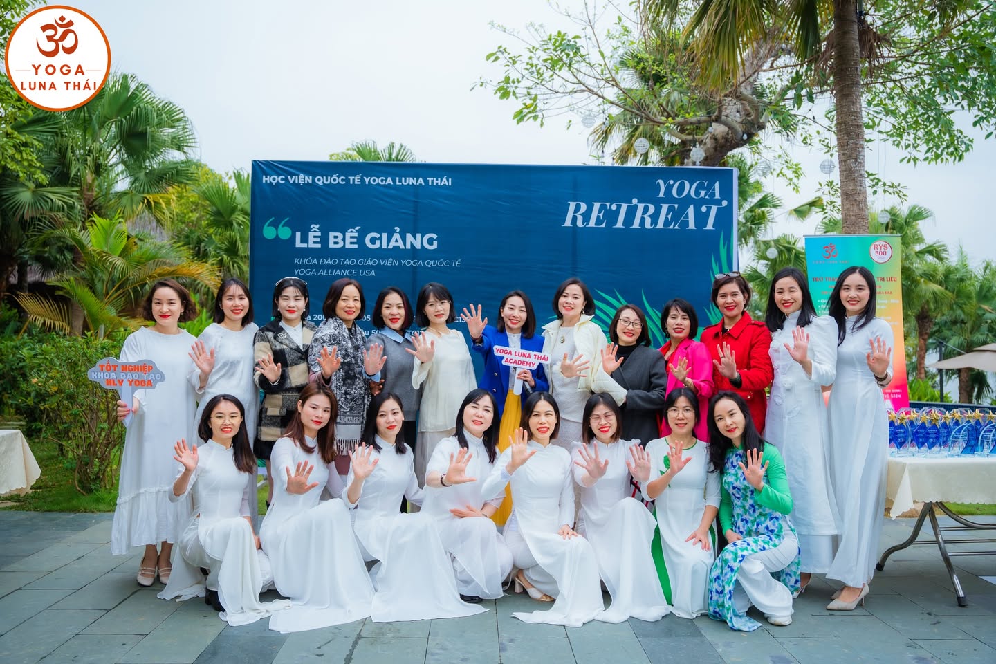 [🆕🇻🇳] Luna Thái Học Viện Yoga Quốc Tế 🧘 Top1Yoga 🤸🏻‍♀️  BẾ GIẢNG KHÓA 500H CÙNG CÁC MASTER YOGA TRỊ LIỆU LỚP TTC124 VÀ TTC129 

 Hôm nay, trong không khí ấm áp và thân thương, chúng ta cùng nhau bế giảng khóa h , shares-0✔️ , likes-0❤️️ , date-2024-12-20 02:30:04🇻🇳🇻🇳🇻🇳📰🆕