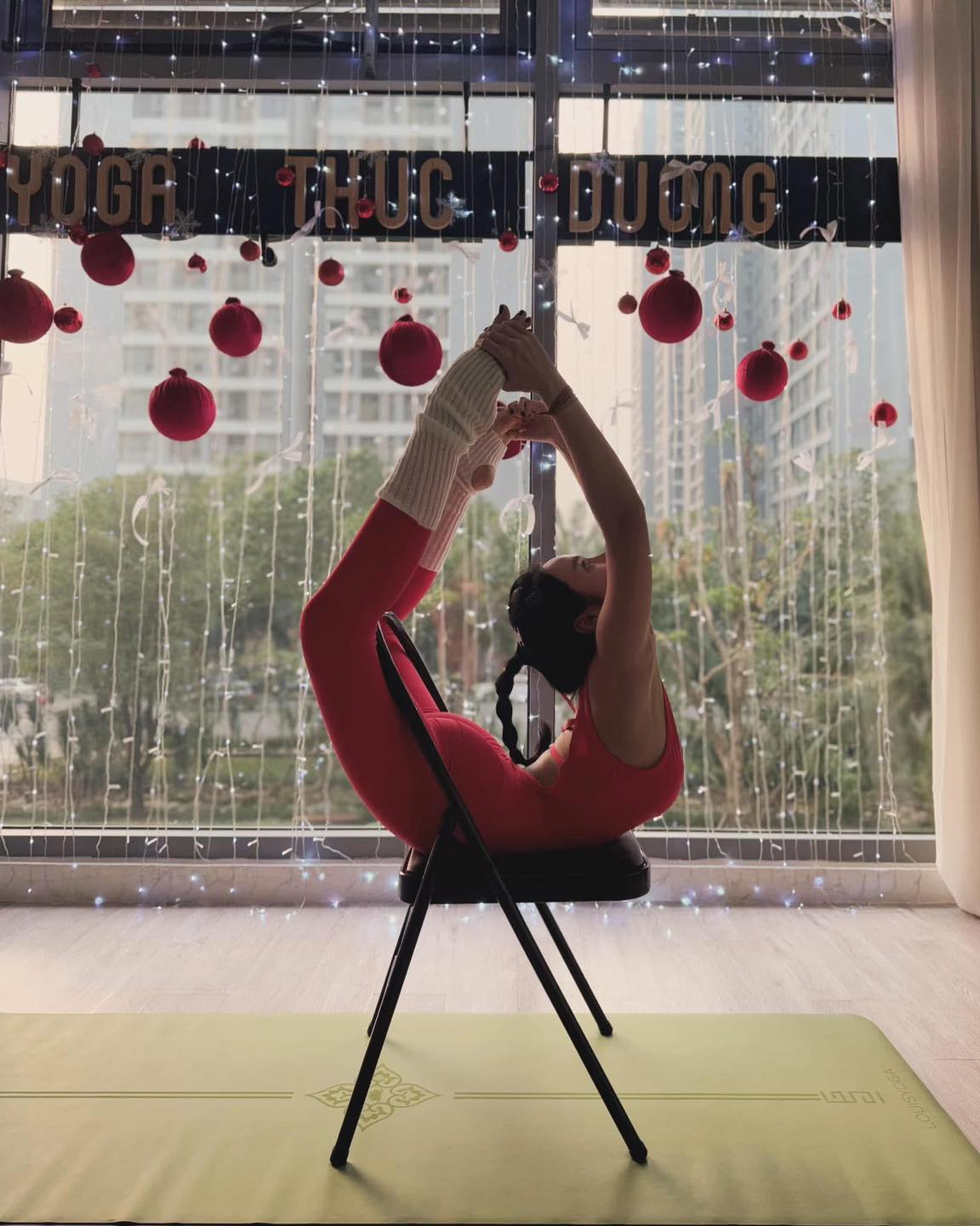 [🆕🇻🇳] Air Fitness & Yoga 🧘 Top1Yoga 🧘 Một buổi sáng đầu đông, khi thành phố bắt đầu nhịp sống hối hả, người người tất bật với công việc, học tập, thì những chiếc máy tập, thanh đòn, và quả tạ v , shares-2✔️ , likes-8❤️️ , date-2024-12-18 15:01:57🇻🇳🇻🇳🇻🇳📰🆕