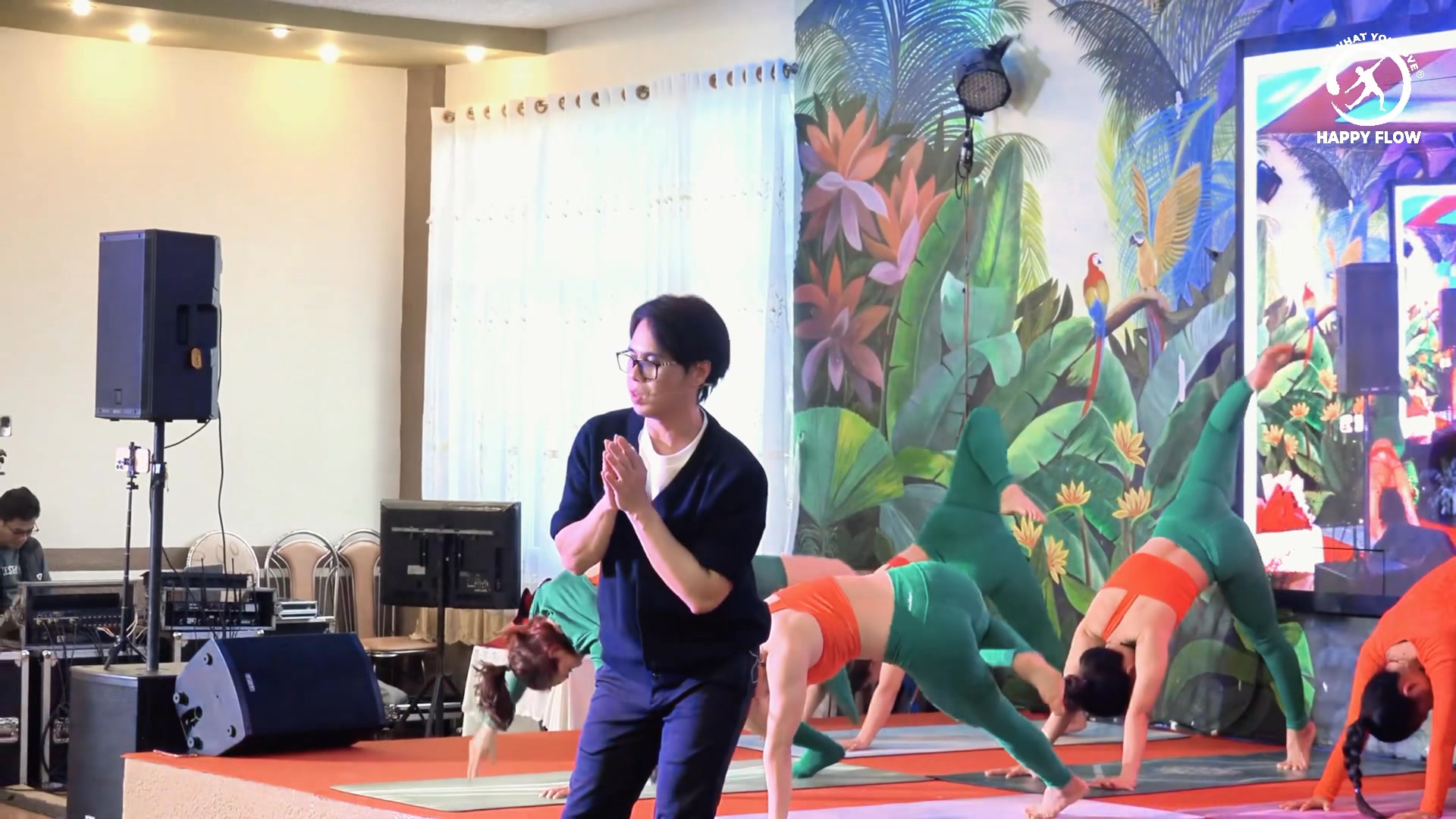 [🆕🇻🇳] Happy Yoga – Trường đào tạo chánh thống giáo viên giảng dạy Happy Flow 🧘 Top1Yoga 🤸🏻‍♀️ Lời Cảm Ơn

Kỷ niệm buổi workshop Happy Flow Đà Lạt cùng trung tâm Mia Cao thật sự là một dấu ấn khó phai. Trong không gian se lạnh và thơ mộng của Đà Lạt, , shares-0✔️ , likes-37❤️️ , date-2024-12-20 17:01:51🇻🇳🇻🇳🇻🇳📰🆕