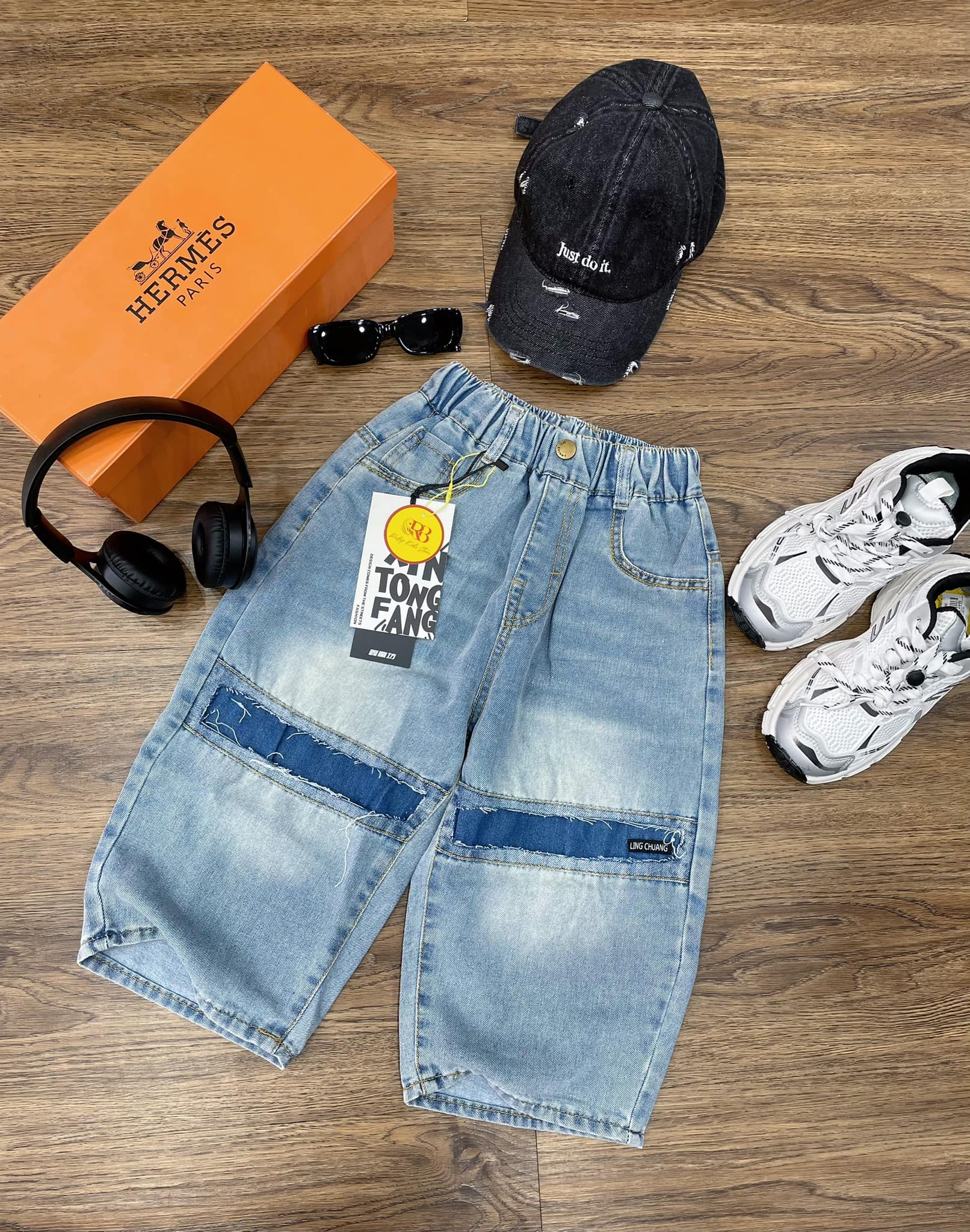 [🆕🇻🇳]Búp Store – Chuyên phụ kiện cho bé 🧑‍🧒❤️️👶⭐️ Micky quá xinhhh 
Chất cotton phối nỉ chân cua dư mềm mịn nhé

Bộ micky xanh kèm mũ
Sale #159k___159kkk/set chỉ bằng tiền cái áo phông…
Bác nào chậm là ngắ , shares-0✔️ , likes-4❤️️ , date-2025-01-03 16:29:23🇻🇳🇻🇳🇻🇳📰🆕