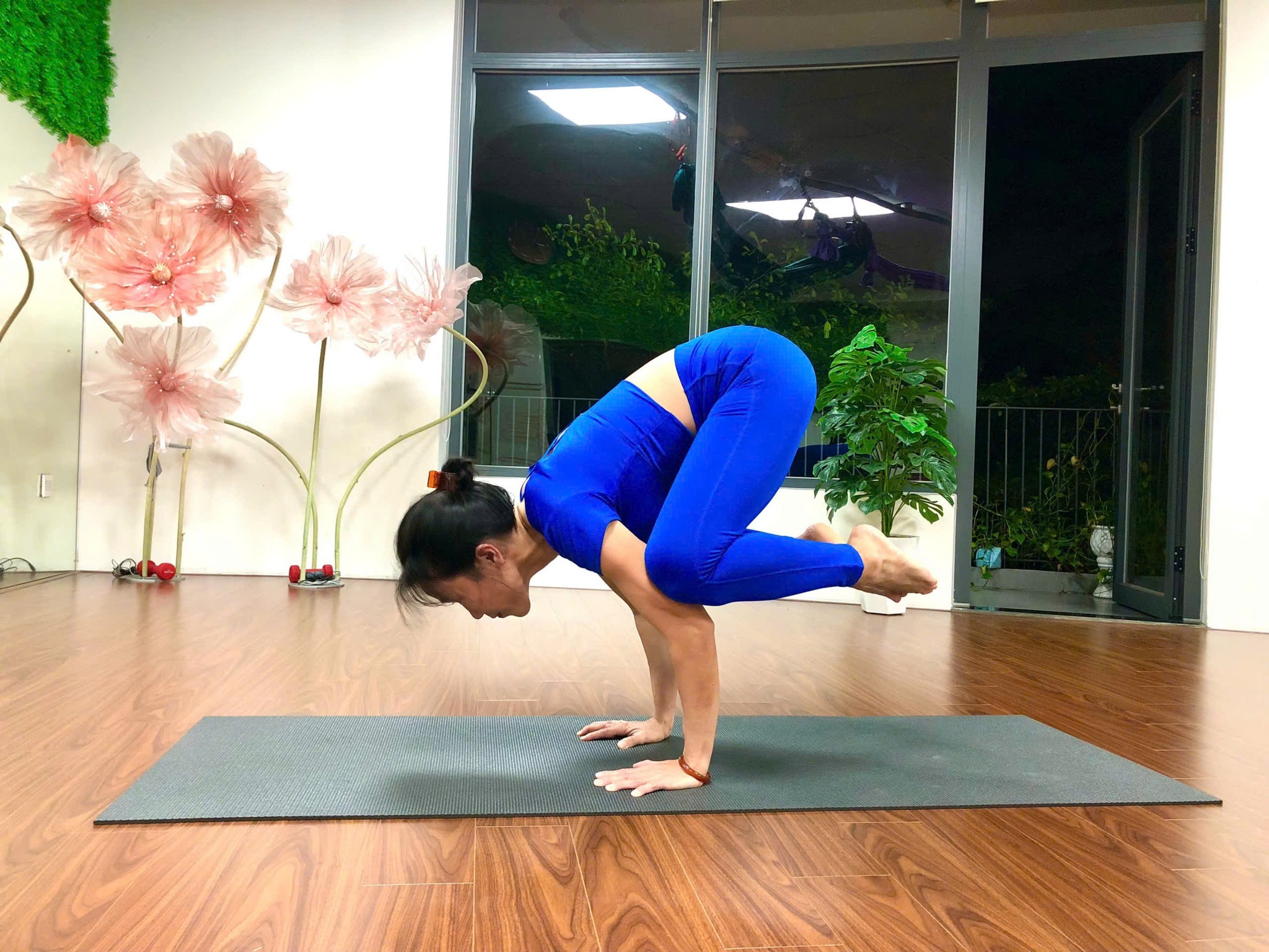 [???] US YOGA HCM  ? Top1Yoga ??‍♀️ Cuối năm, khi mọi người bận rộn với công việc và những lo toan, chúng ta dễ quên đi rằng sức khỏe cũng cần được chăm sóc. 
 Hãy dành cho mình những khoảnh  , shares-0✔️ , likes-2❤️️ , date-2024-12-27 17:00:08????????