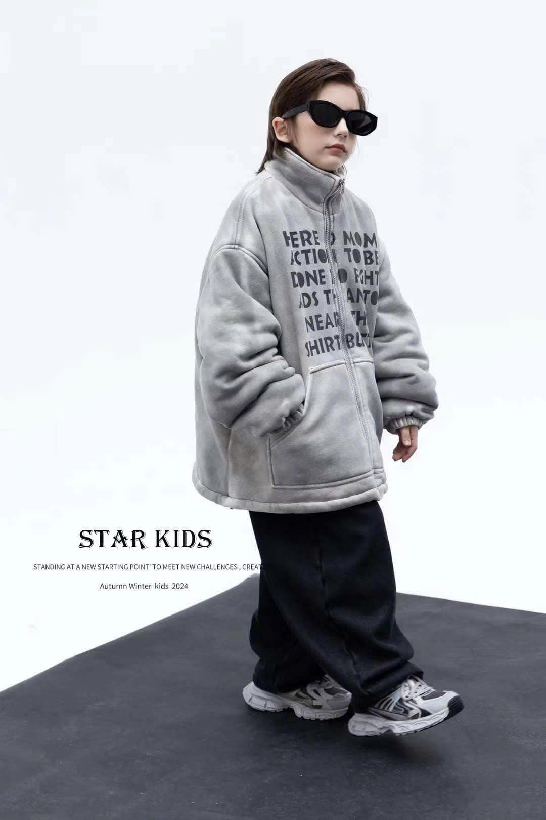 [???]  RUBY Kids Store  ?‍?❤️️?⭐️ size: 18-30kg

Nᴇᴡ ɪɴ Sᴛᴏʀᴇ
Inbox shop cân nặng và chiều cao bé để được tư vấn kĩ hơn ạ
Hàng sẵn kệ RUBY Kids Store
~~~~~~~~~~~~~~//~~~~~~~~~~~
𝗪𝗲𝗹𝗰𝗼𝗺𝗲 𝘁𝗼  , shares-0✔️ , likes-5❤️️ , date-2024-12-24 14:58:22????????