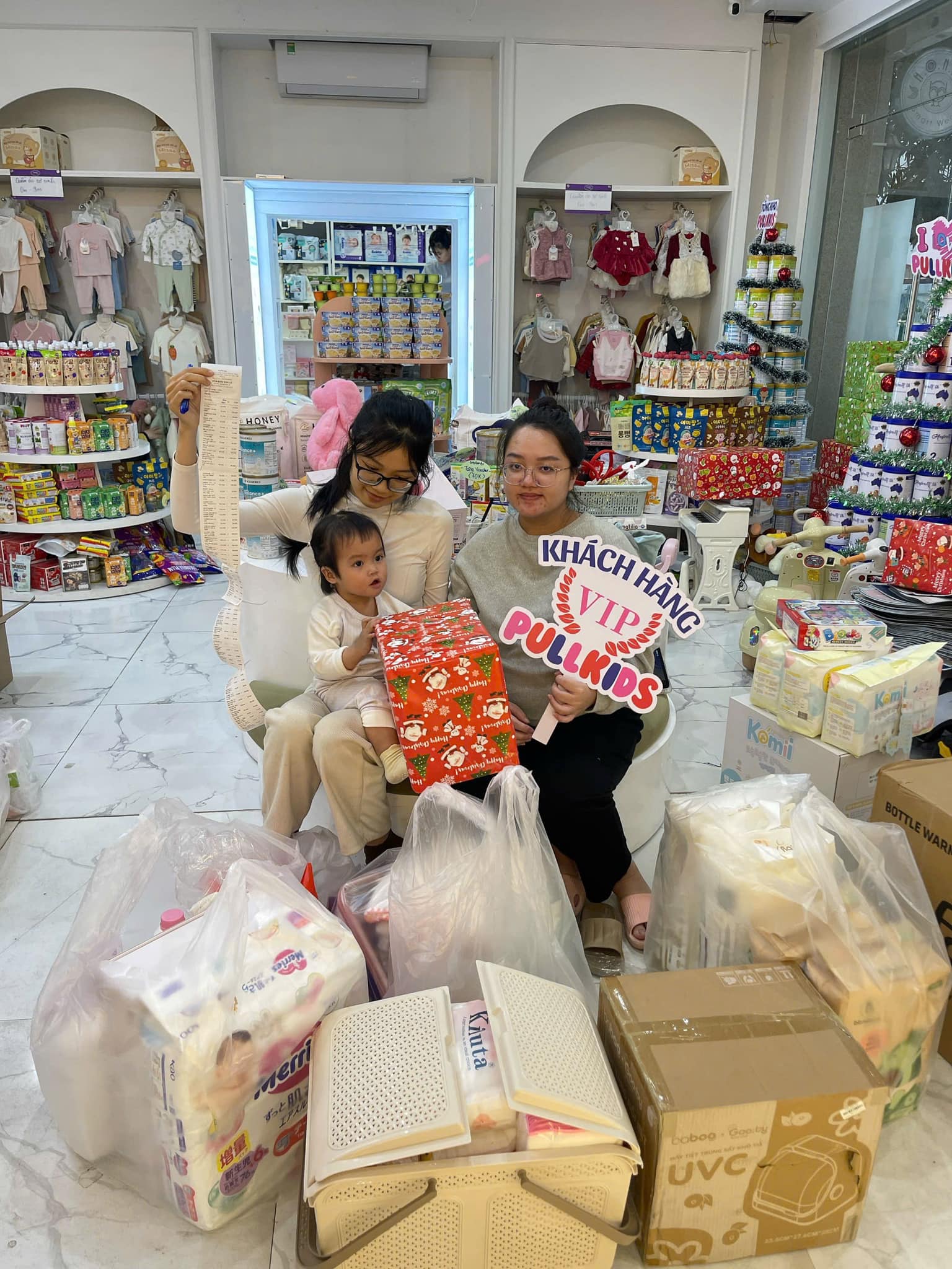 [???]  Khánh Chi Kids – Quần Áo Trẻ Em Quảng Châu ?‍?❤️️?⭐️ Áo nốt hàng có nót xinh dã man
Zj5 sz 5-13 Qc
hàng sẵn tại quầy 
Bác nào sỉ add Zalo e 0963 38 1993 e kéo vô nhóm ạ
 , shares-0✔️ , likes-0❤️️ , date-2024-12-28 18:36:31????????