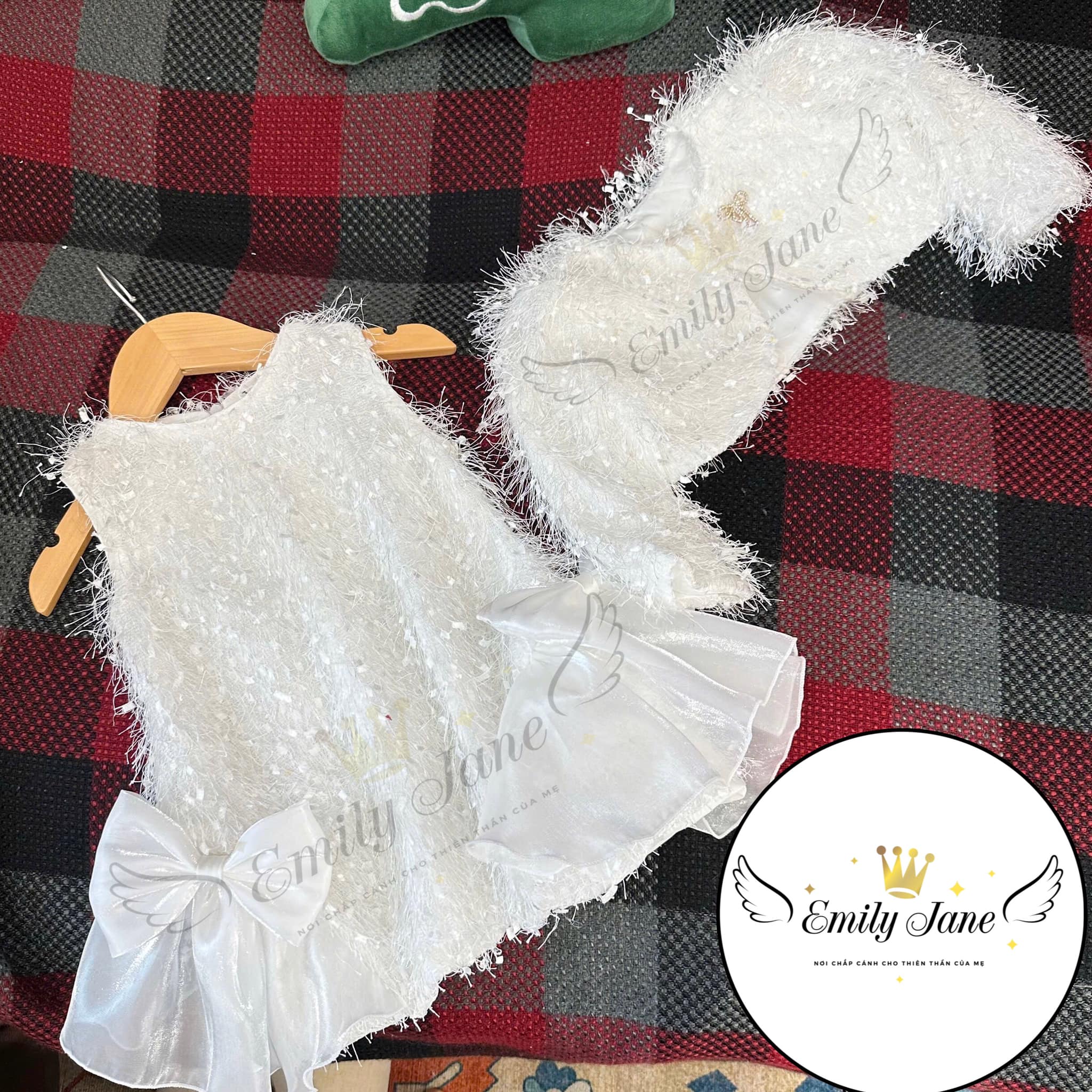 [???]  RUBY Kids Store  ?‍?❤️️?⭐️ ĐẸP QUÁ CHẾ ƯIIIIII

size: 25-45kg
Chốt nhanh ạ
 , shares-0✔️ , likes-2❤️️ , date-2024-12-28 22:50:33????????